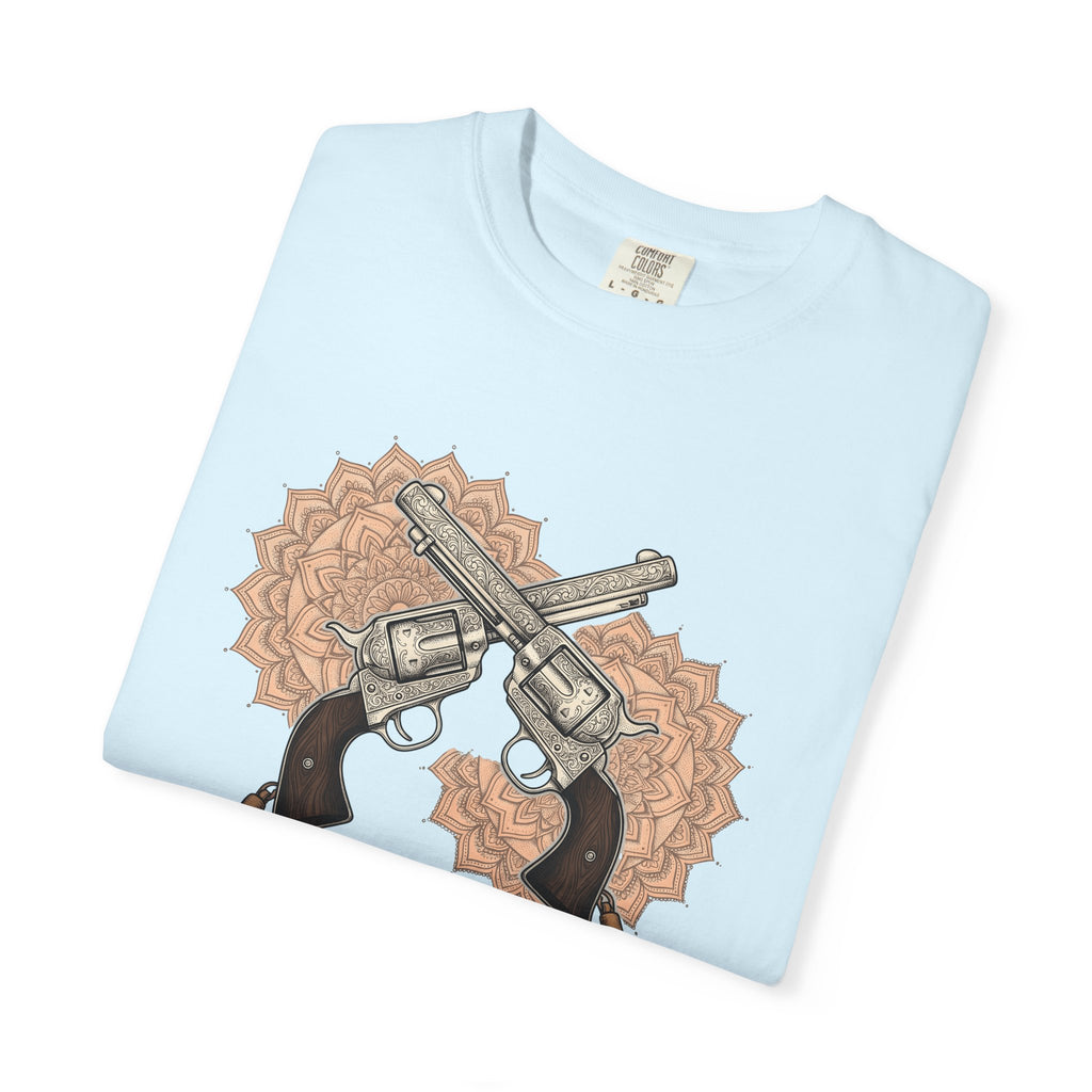 Cowboy Guns Shirt Cowgirl Ranch Gift Women Rustic Tee Revolver T-Shirt Cowboy Fan Western Tshirt Farm Graphic Retro Floral Pattern Tshirt