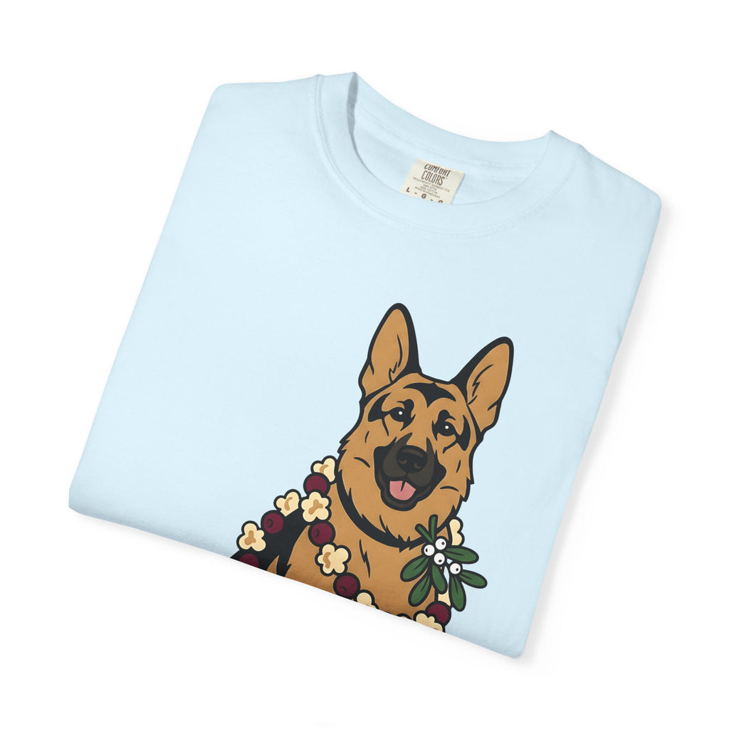 German Shepherd Shirt Dog Christmas Gift Women Cartoon Tee Alsatian T-Shirt Dog Fan Toon Tshirt Winter Graphic Minimalist Flower Garland