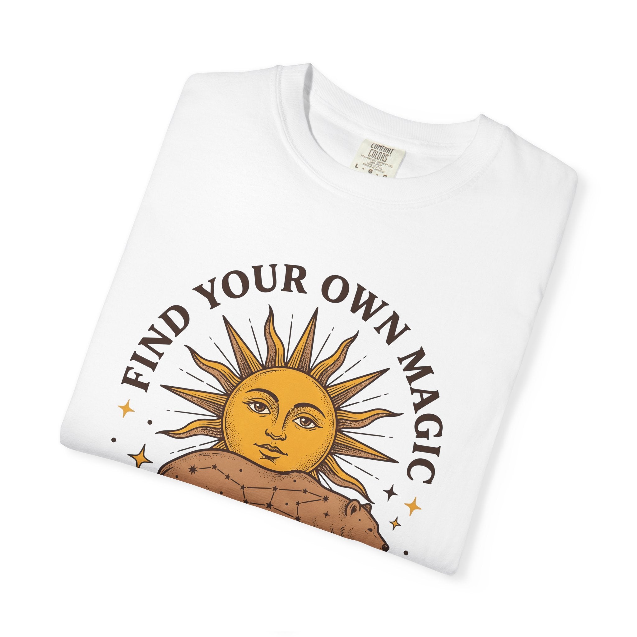 Bear Sun Shirt Cottagecore Wildlife Gift Women Whimsical Tee Ursa T-Shirt Homebody Fan Boho Tshirt Wildlife Graphic Hand Drawn Stars Tshirt