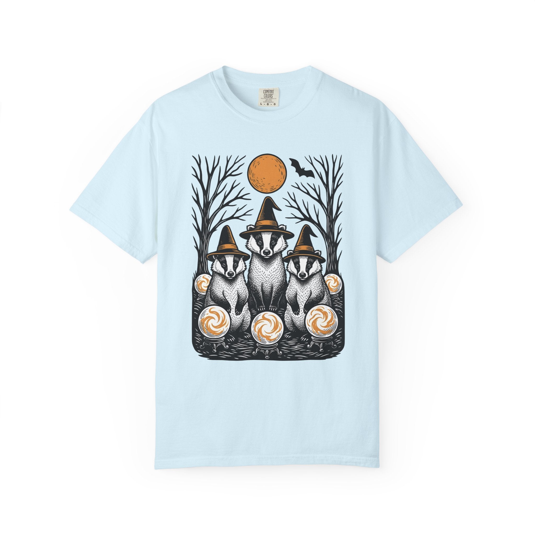 Badger Mage Shirt Halloween Pets Gift Women Dark Tee Badger T-Shirt Horror Fan Gothic Tshirt Animal Graphic Sketch Mystical Sphere Tshirt