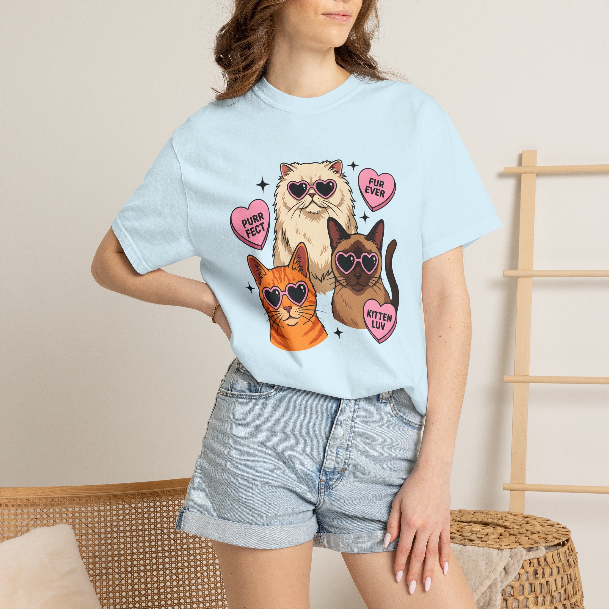 Cat Trio Shirt St. Valentine's Day Animal Gift Women Comic Tee Kittens T-Shirt Valentine Fan Cartoon Tshirt Creature Graphic Vintage Heart