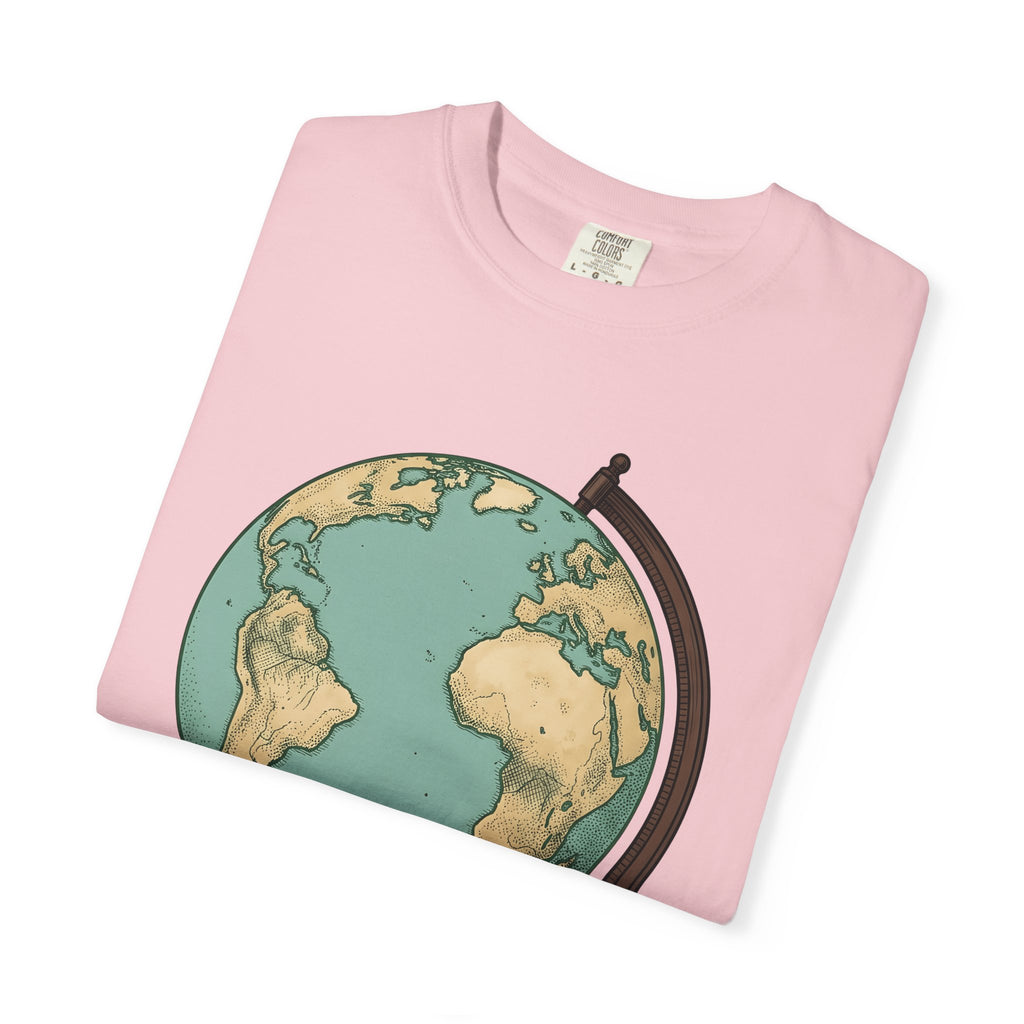 Earth Globe Shirt Travel Maps Gift Women Retro Tee World T-Shirt Adventurer Fan Vintage Tshirt Cartography Graphic Sketch Chart Tshirt
