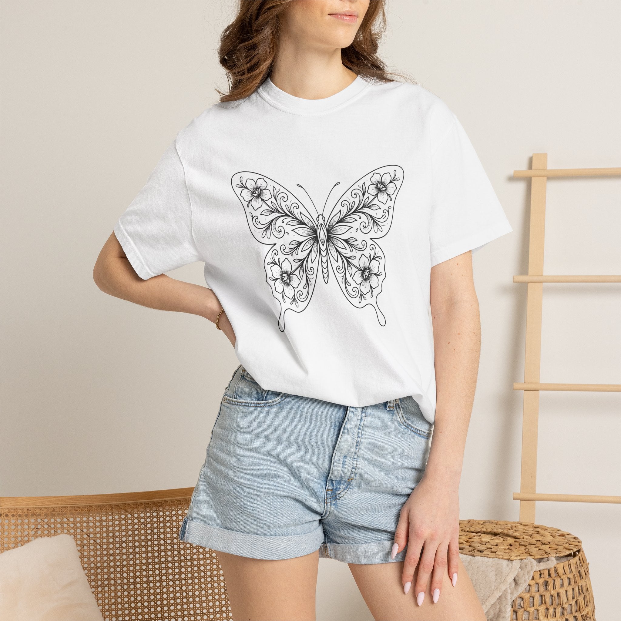 Butterfly Floral Shirt Animals & Flowers Nature Gift Women Line Art Tee Butterfly T-Shirt Wildlife Fan Hand Drawn Tshirt Outdoor Graphic