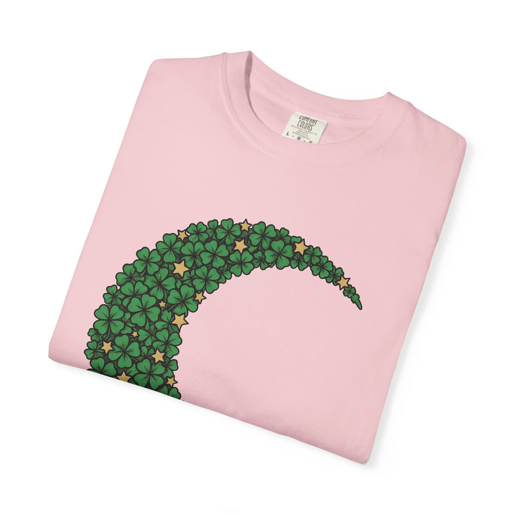 Clover Moon Shirt St. Patrick's Day Astrology Gift Women Hippie Tee Shamrock T-Shirt Luck Fan Bohemian Tshirt Zodiac Graphic Simple Sparkles