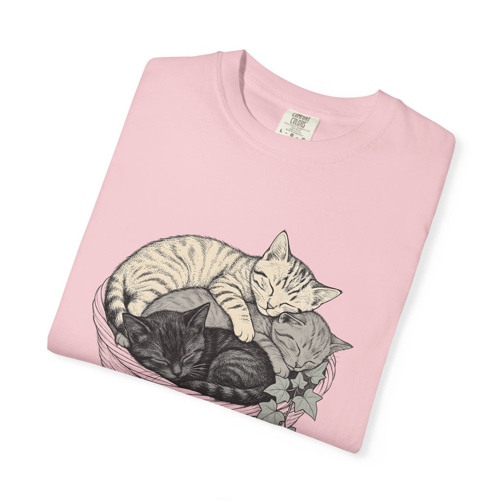 Napping Cats Shirt Cat Wildlife Gift Women Line Art Tee Kittens T-Shirt Cat Fan Feline Tshirt Wildlife Graphic Cartoon Climbing Leaves
