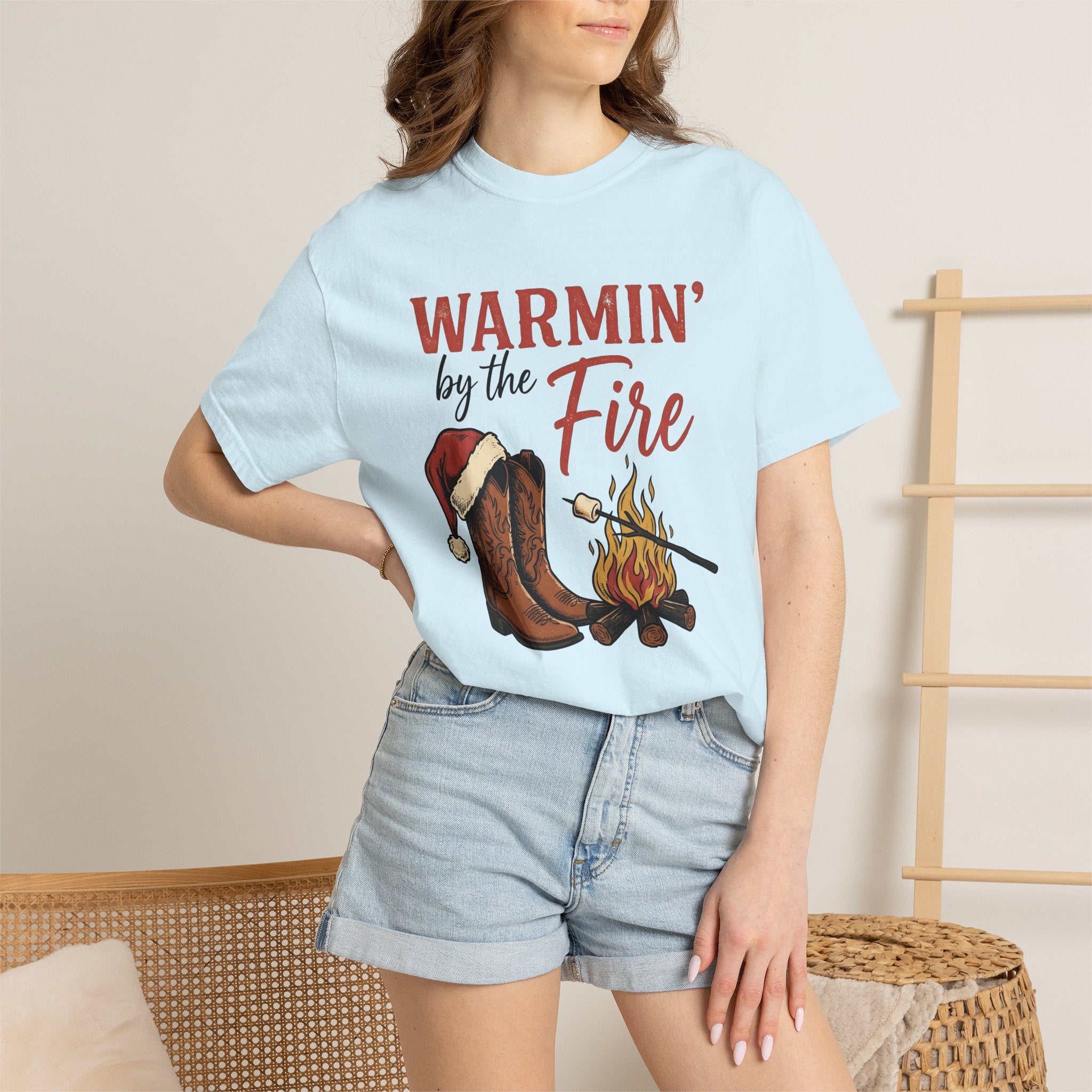 Cowgirl Boots Shirt Christmas Ranch Gift Women Antique Tee Boots T-Shirt Christmas Fan Vintage Tshirt Farm Graphic Line Art Bonfire Tshirt