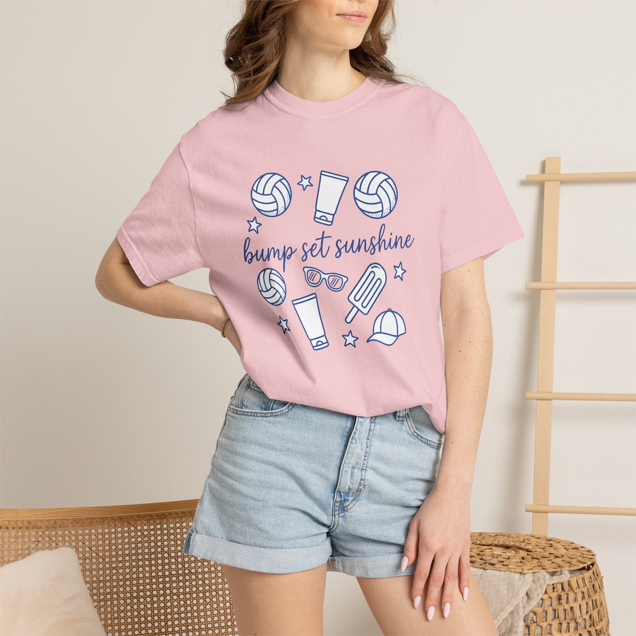 Volleyball Shirt Sports Vacation Gift Women Outline Tee Volleyball T-Shirt Athlete Fan Minimalist Tshirt Travel Graphic Simple Shades Tshirt