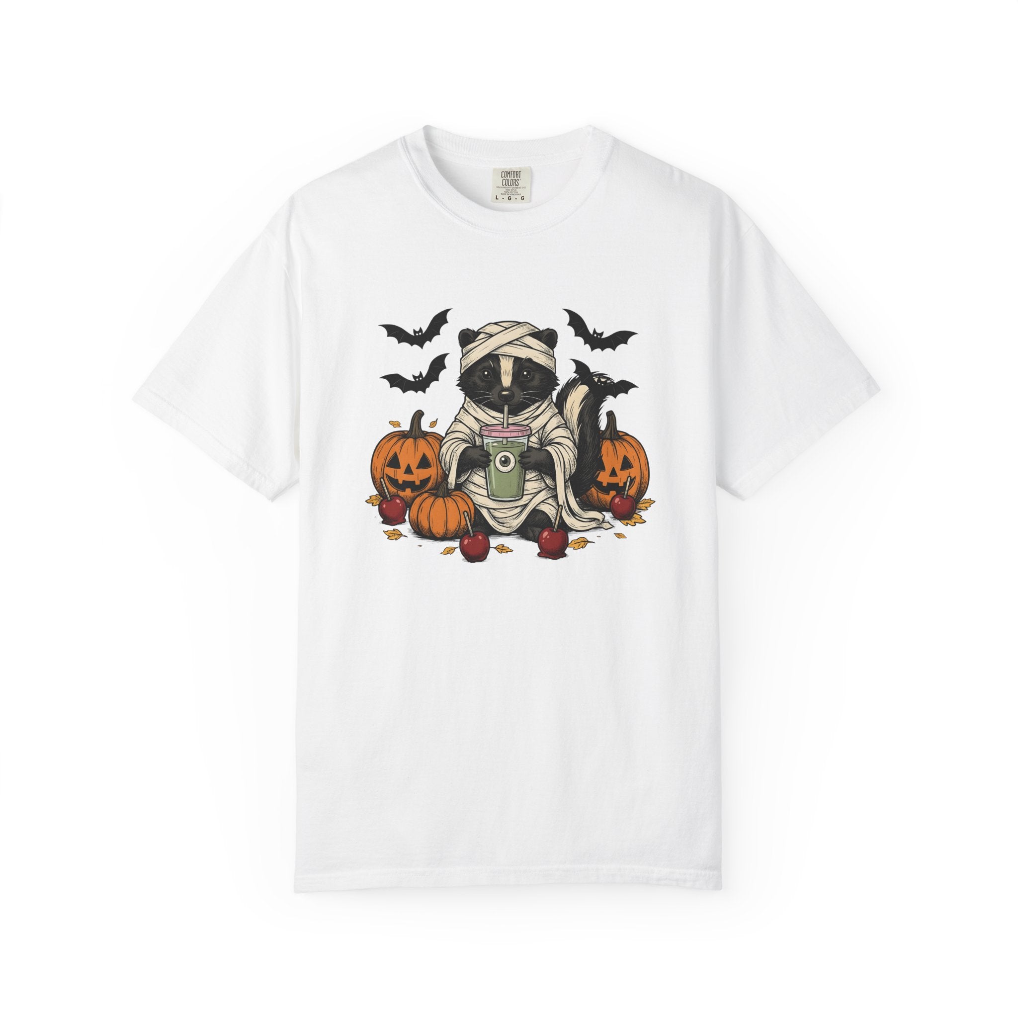 Mummy Skunk Shirt Halloween Animal Gift Women Cartoon Tee Skunk T-Shirt Spooky Fan Comic Tshirt Creature Graphic Vintage Pumpkin Tshirt