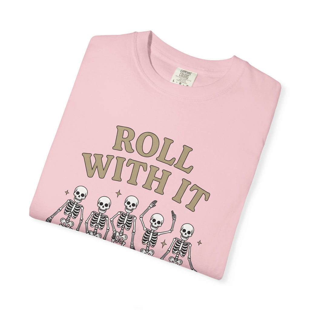 Skeleton Roller Skaters Shirt Roller Skating Halloween Gift Women Retro Tee Skeleton T-Shirt Roller Derby Fan Retro Style Tshirt Spooky
