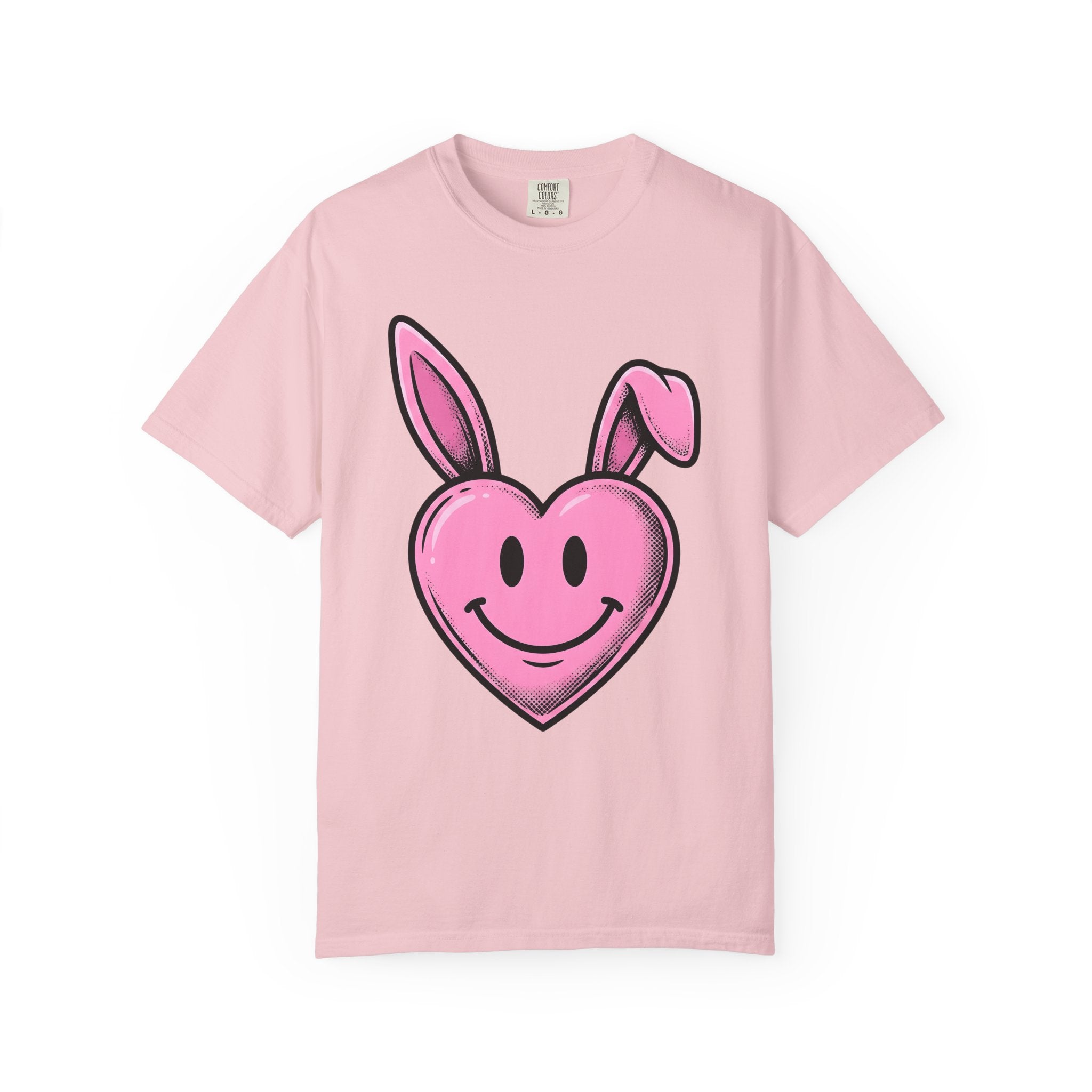 Bunny Heart Shirt Easter Kawaii Gift Women Cartoon Tee Rabbit T-Shirt Easter Fan Cute Tshirt Adorable Illustration Pop Art Smiley Face