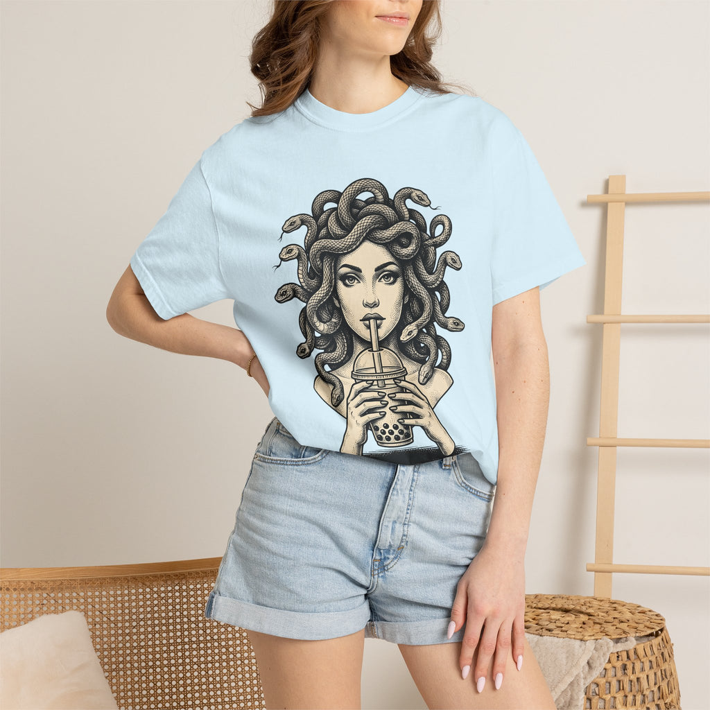 Medusa Boba Tea Shirt Drinks Mythology Gift Women Tattoo Tee Boba T-Shirt Beverage Fan Ink Tshirt Mythological Graphic Vintage Snakes Tshirt