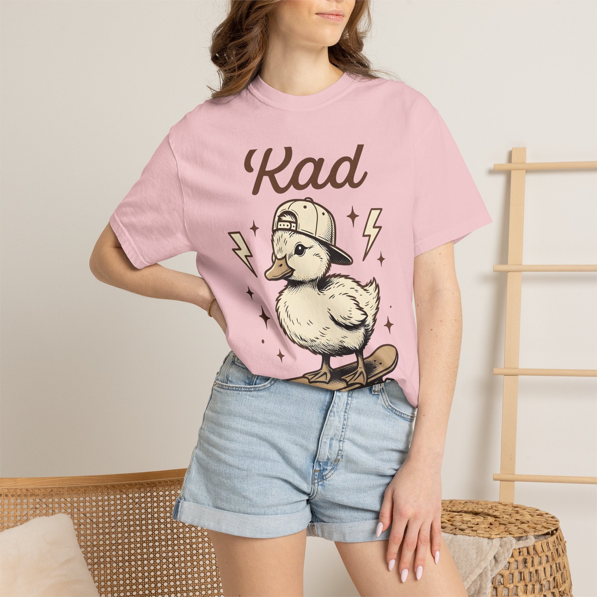 Duck Skateboard Shirt Easter Animal Gift Women Hand Drawn Tee Duck T-Shirt Easter Fan Hand Drawn Tshirt Creature Graphic Retro Lightning