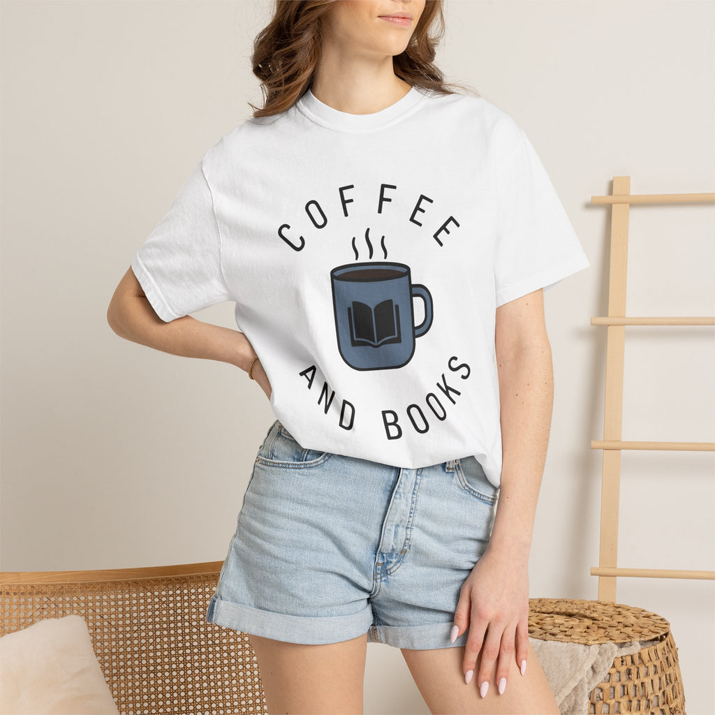 Espresso Cup Shirt Coffee Books Gift Women Sleek Tee Coffee Mug T-Shirt Coffee Fan Minimalist Tshirt Literary Graphic Chic Tome Tshirt