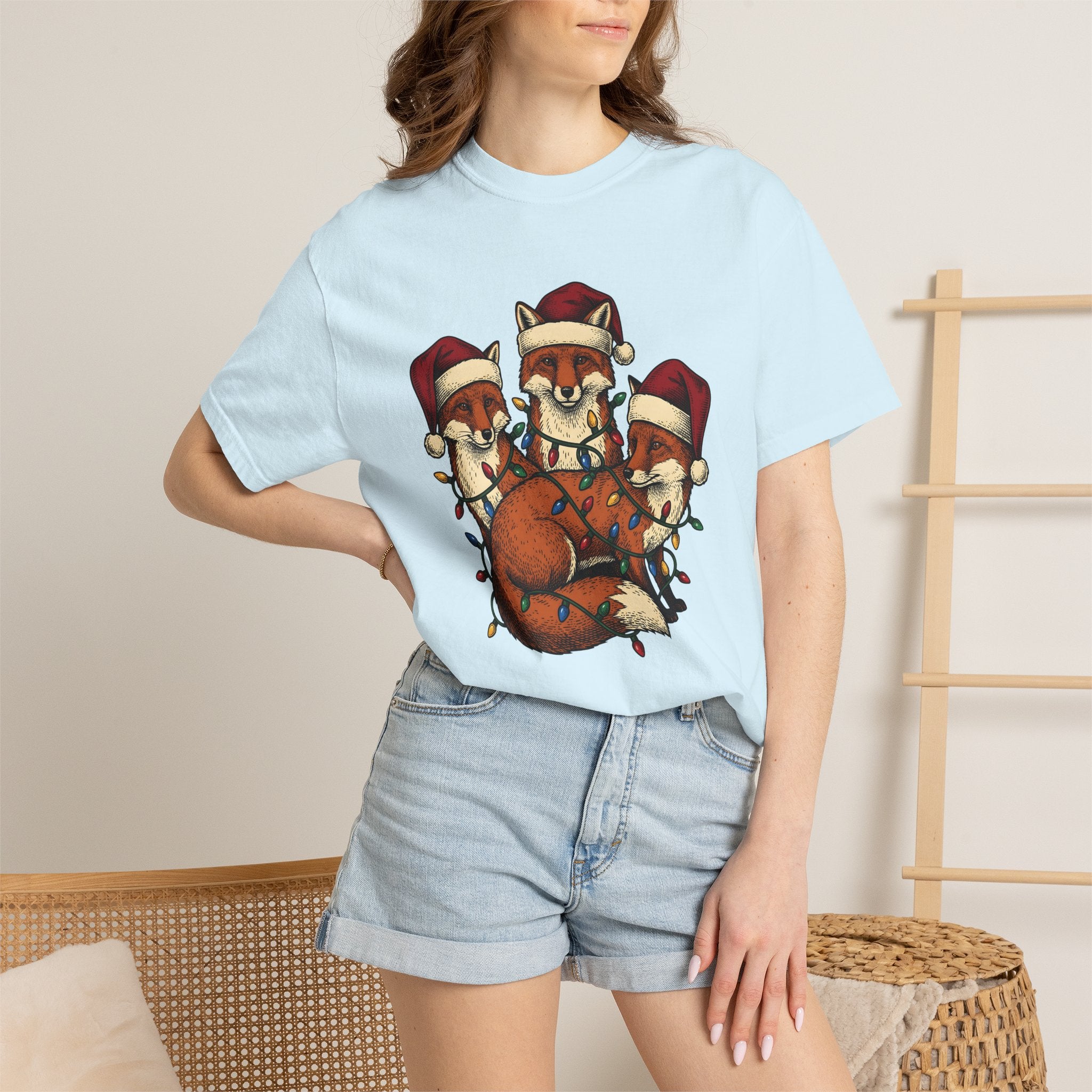 Fox Trio Shirt Christmas Animals Gift Women Hand Drawn Tee Foxes T-Shirt Christmas Fan Fox Illustration Vintage Christmas Lights Tshirt