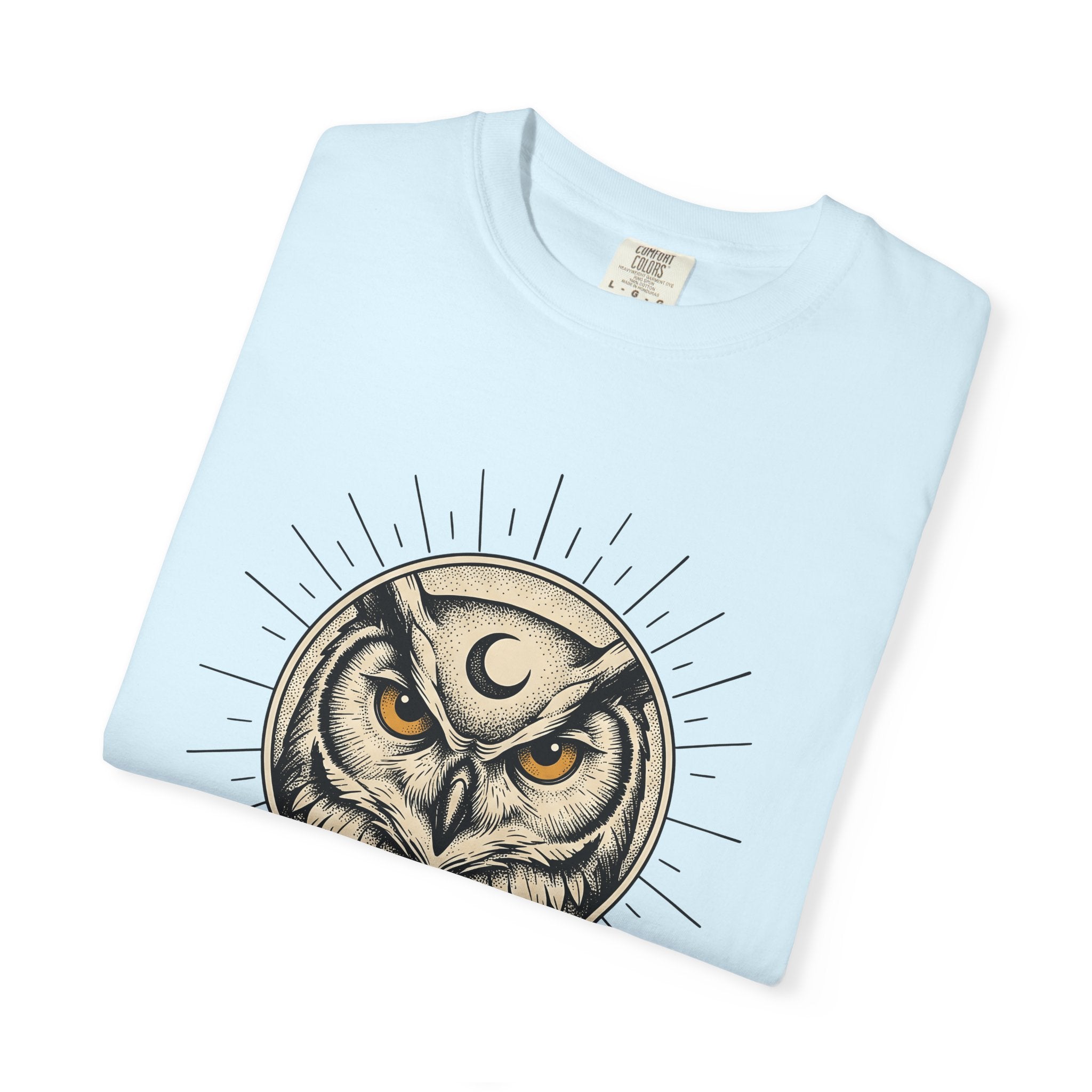 Owl Night Shirt Boho Chic Wildlife Gift Women Magical Tee Owl T-Shirt Bohemian Fan Mystical Tshirt Animal Graphic Retro Rays Tshirt
