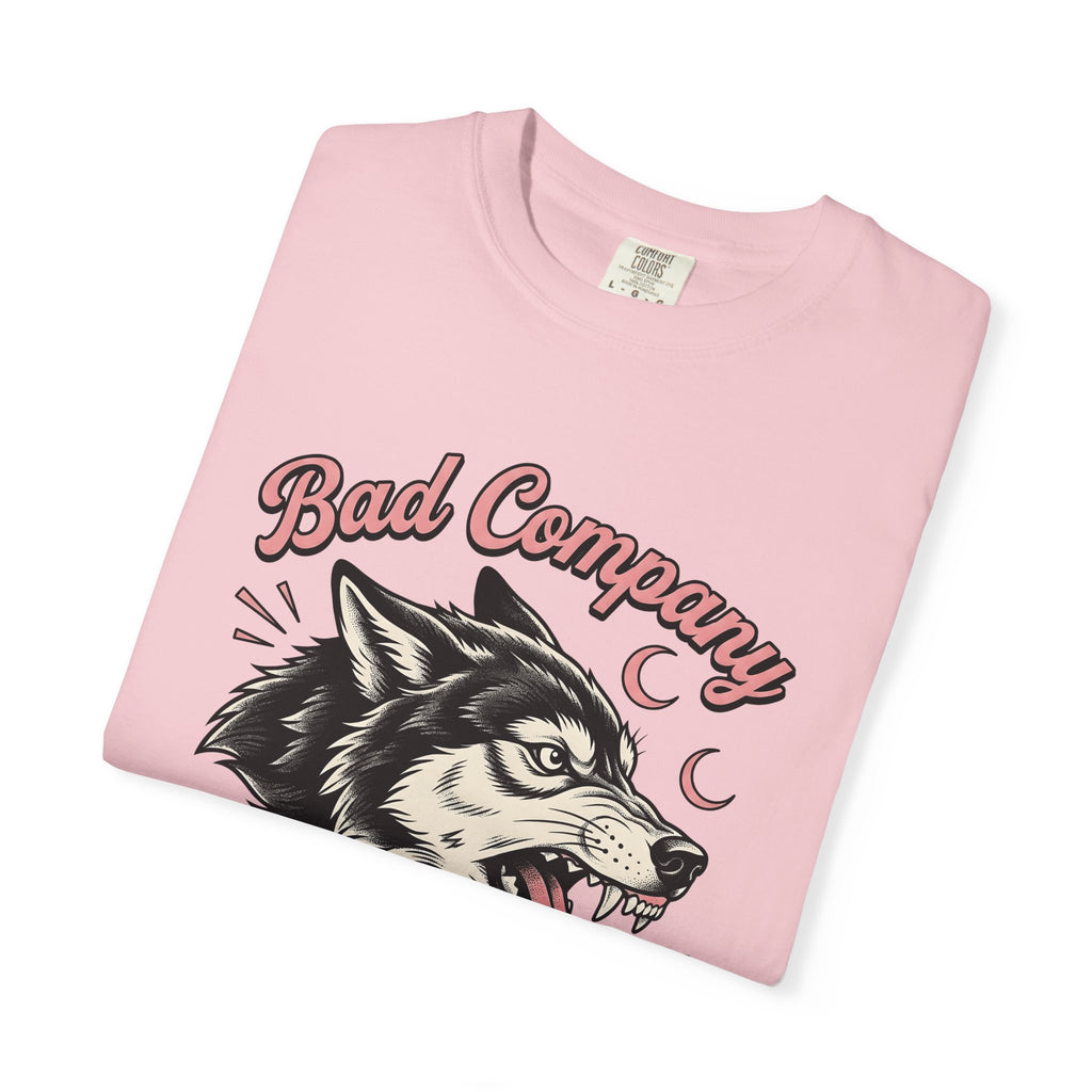 Wolf Portrait Shirt Animals Occult Gift Women Linework Tee Canine T-Shirt Wildlife Fan Illustration Graphic Tshirt Hand Drawn Crescent