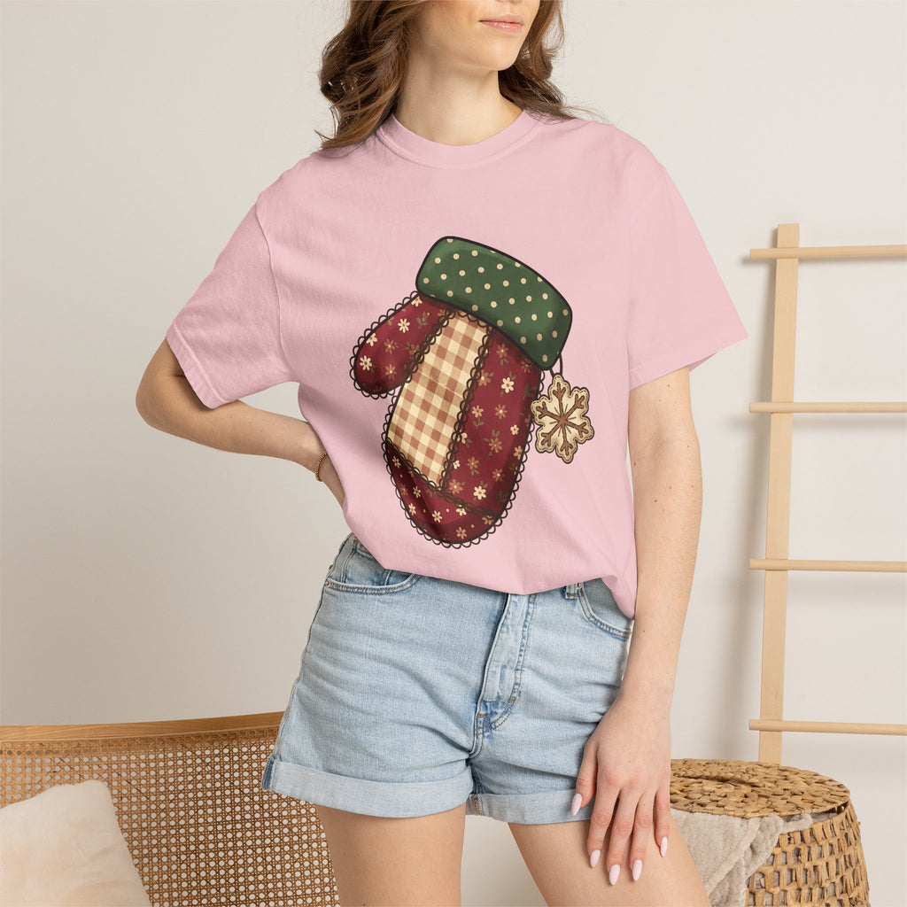 Winter Mitten Shirt Holiday Christmas Gift Women Folk Art Tee Glove T-Shirt Christmas Fan Handmade Tshirt Xmas Graphic Vintage Snowflake