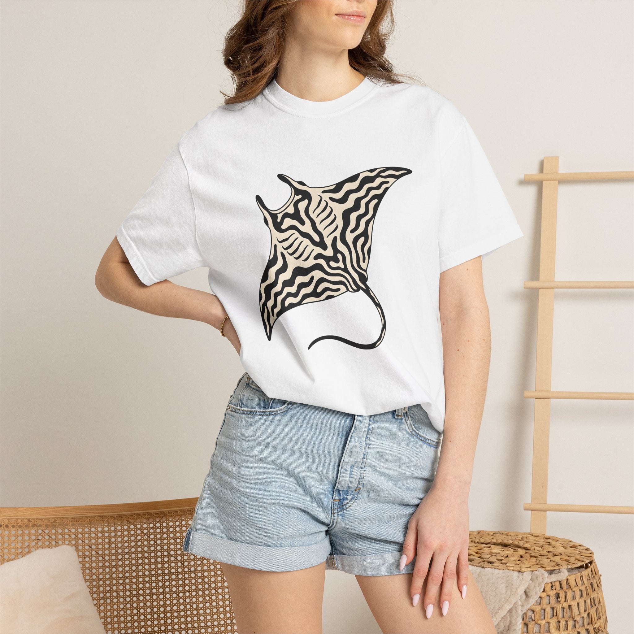Ray Fish Shirt Ocean Fauna Gift Women Basic Tee Manta T-Shirt Marine Fan Stingray Graphic Current Wildlife Print Tshirt