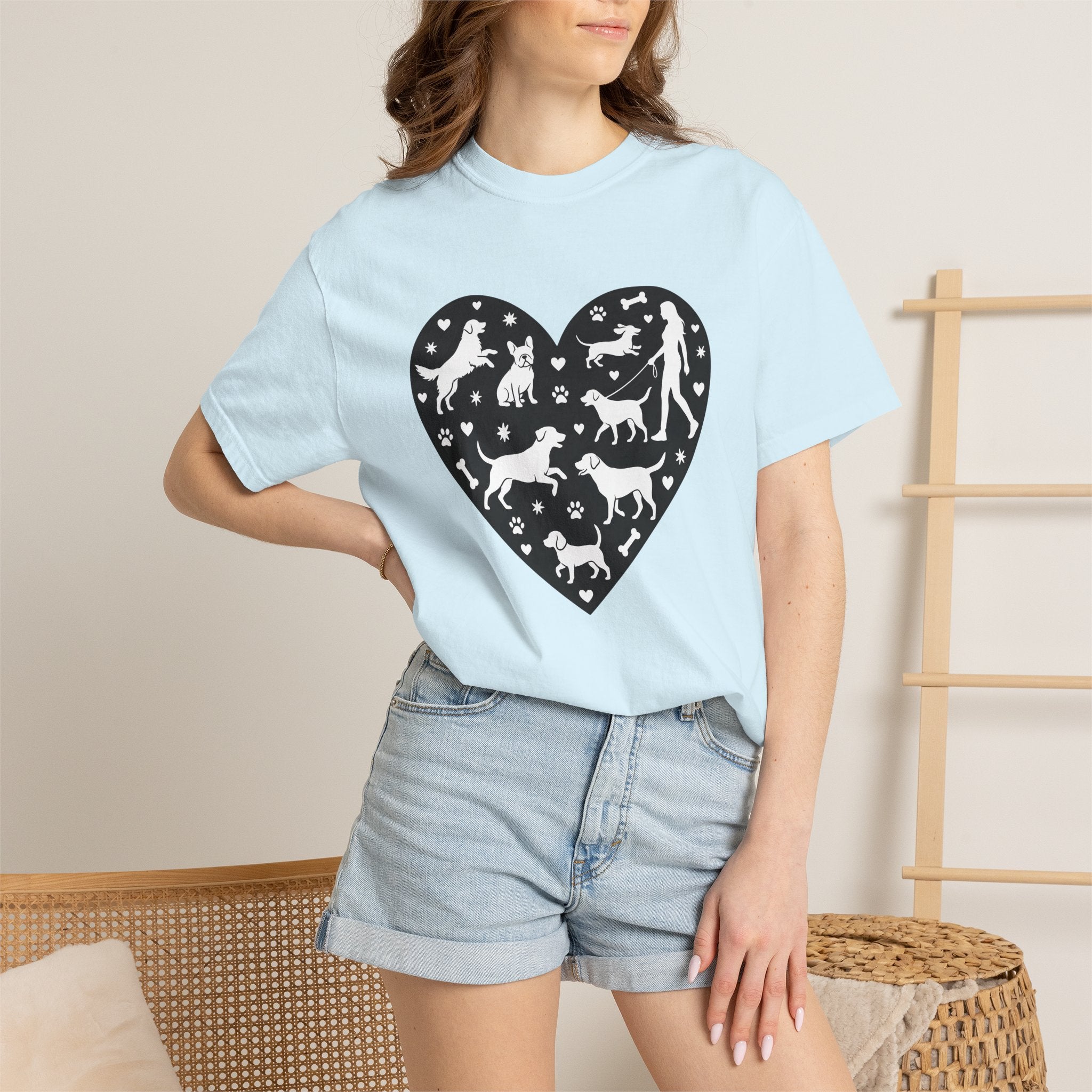 Dog Heart Shirt Dog Mom Pet Gift Women Silhouette Tee Canine T-Shirt Dog Mom Fan Outline Tshirt Animal Graphic Minimalist Paw Print Tshirt