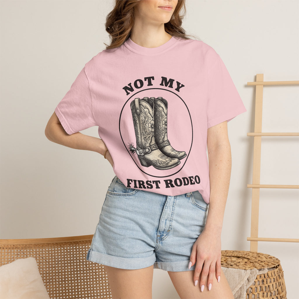 Leather Boots Shirt Cowgirl Rodeo Gift Women Classic Tee Boots T-Shirt Cowgirl Fan Bootlegger Graphic Tshirt Outline Flower Print Tshirt