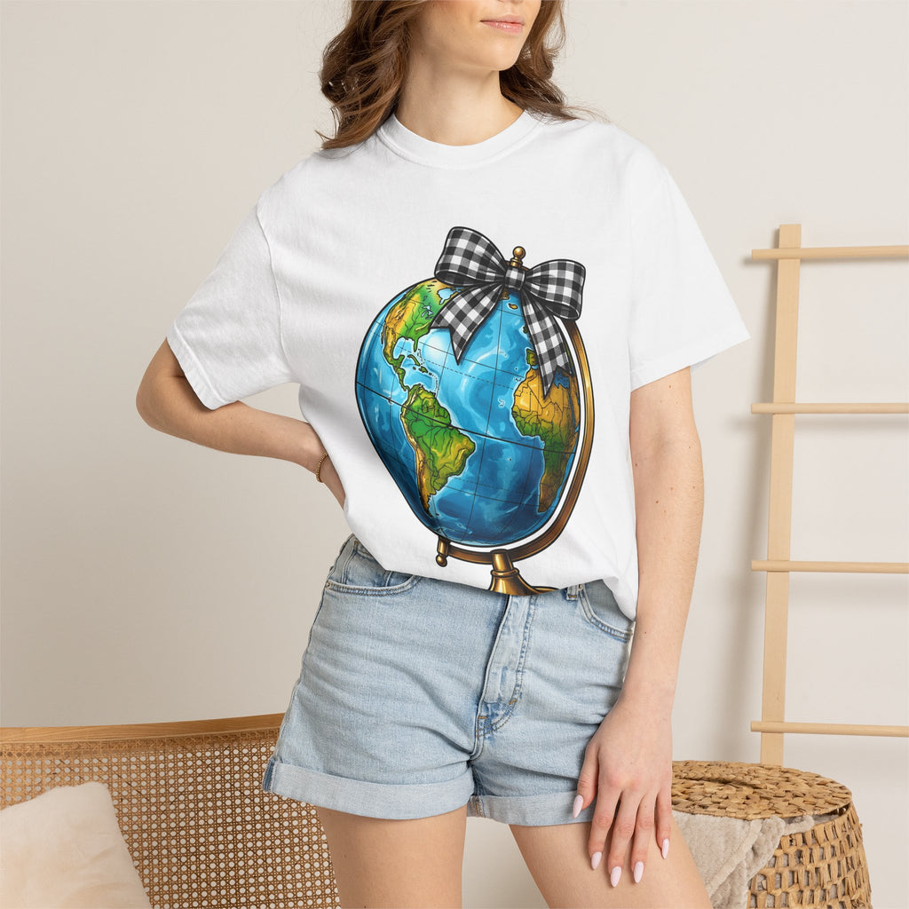Map Bow Shirt Teachers Expedition Gift Women Bold Tee Bow T-Shirt Educator Enthusiast Typography Tshirt Adventure Graphic Old School Checked
