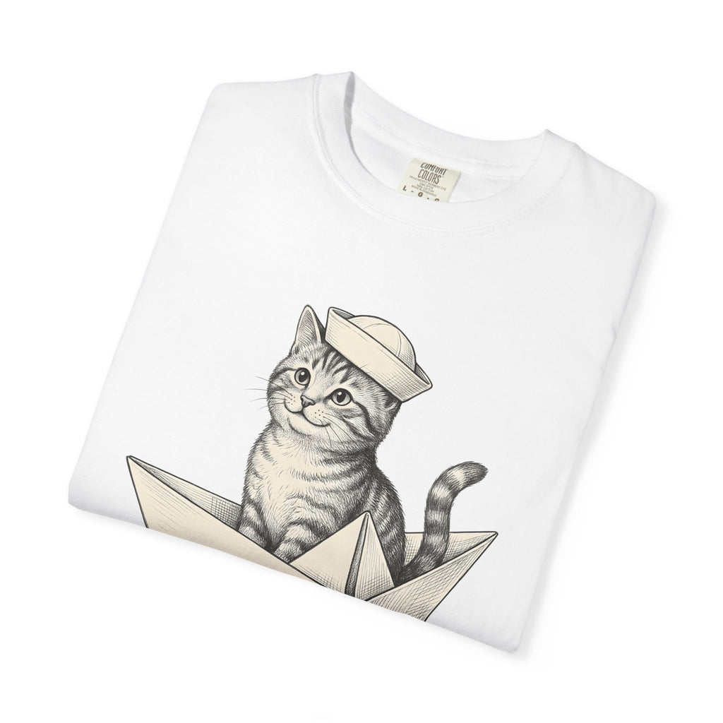 Kitten Boat Shirt Cat Animals Gift Women Hand Drawn Tee Kitten T-Shirt Cat Fan Illustrated Tshirt Creature Graphic Vintage Sailor Hat Tshirt