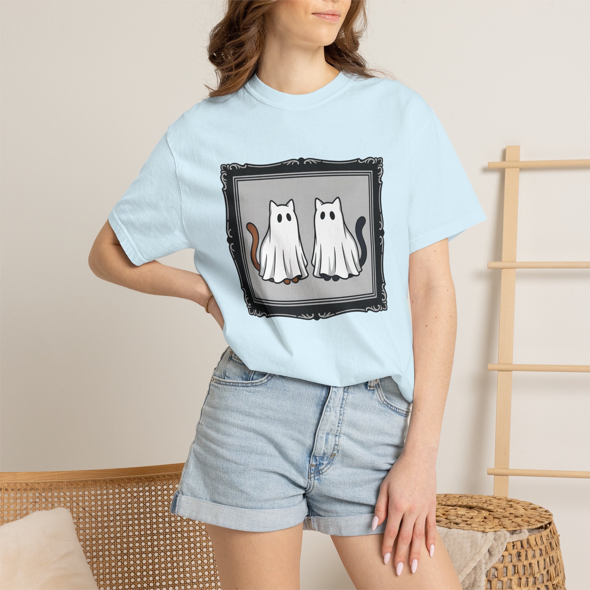 Ghost Cats Shirt Halloween Cat Gift Women Cartoon Tee Kitties T-Shirt Horror Fan Spooky Tshirt Feline Graphic Minimalist Ornate Frame Tshirt