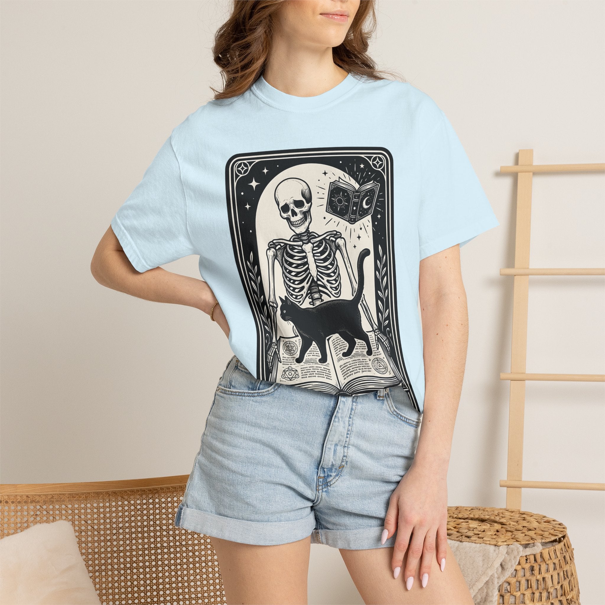 Black Cat Bones Shirt Cat Occult Gift Women Divination Card Tee Cat Skeleton T-Shirt Cat Fan Tarot Card Tshirt Mystic Graphic Hand Drawn