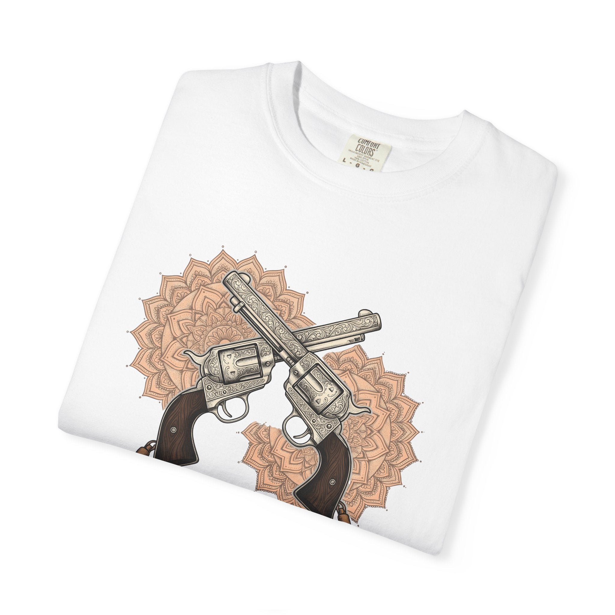 Cowboy Guns Shirt Cowgirl Ranch Gift Women Rustic Tee Revolver T-Shirt Cowboy Fan Western Tshirt Farm Graphic Retro Floral Pattern Tshirt