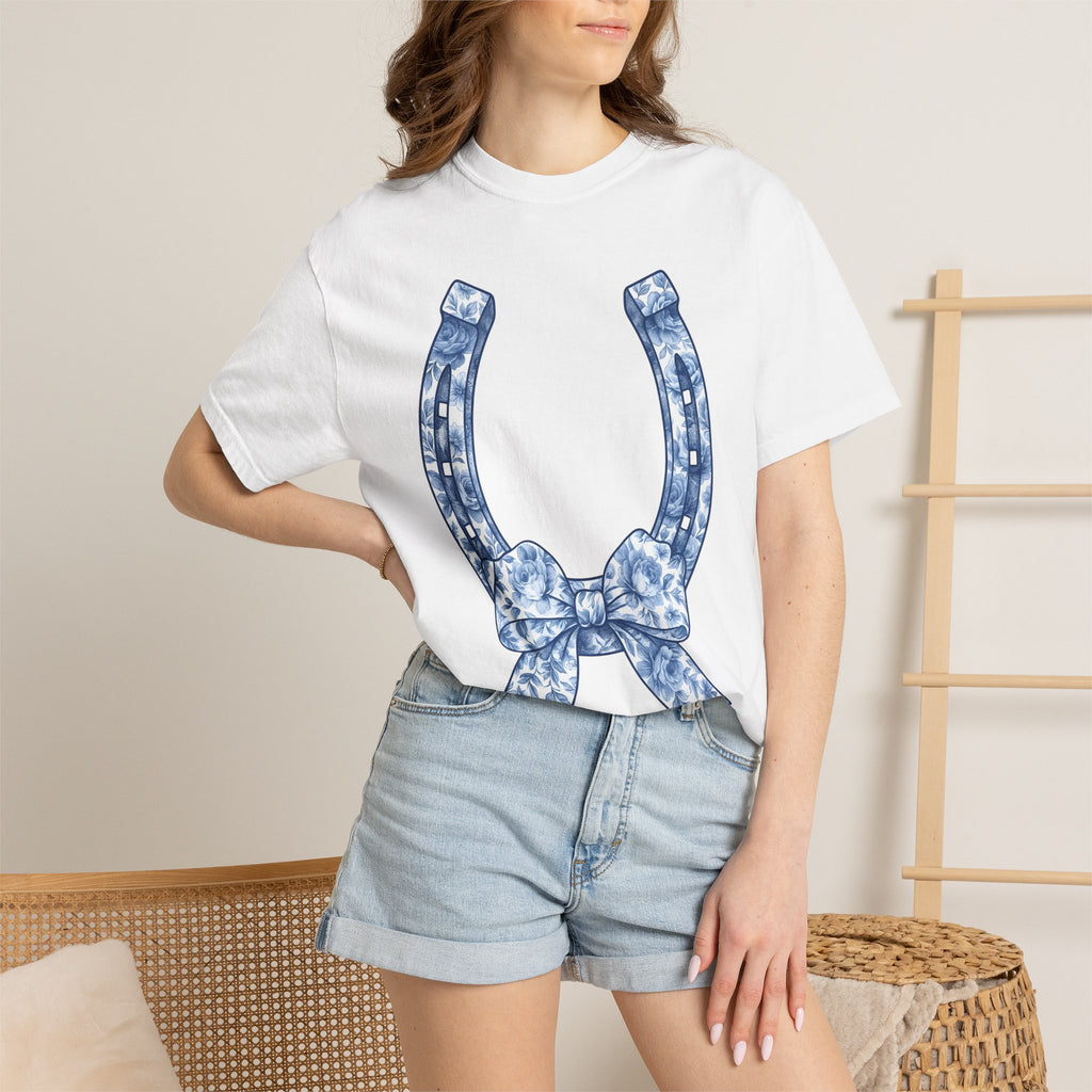 Horseshoe Ribbon Shirt Cowgirl Cowboy Gift Women Botanical Tee Horseshoe Ribbon T-Shirt Rodeo Fan Vintage Tshirt Cowboy Graphic Classic