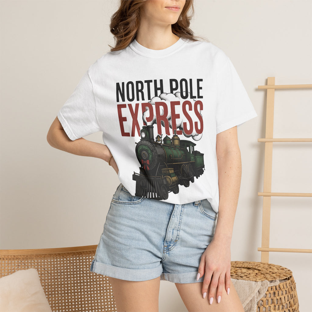 Classic Train Shirt Christmas Seasonal Gift Women Vintage Tee Locomotive T-Shirt Xmas Fan Holiday Tshirt Seasonal Graphic Sketch Garland