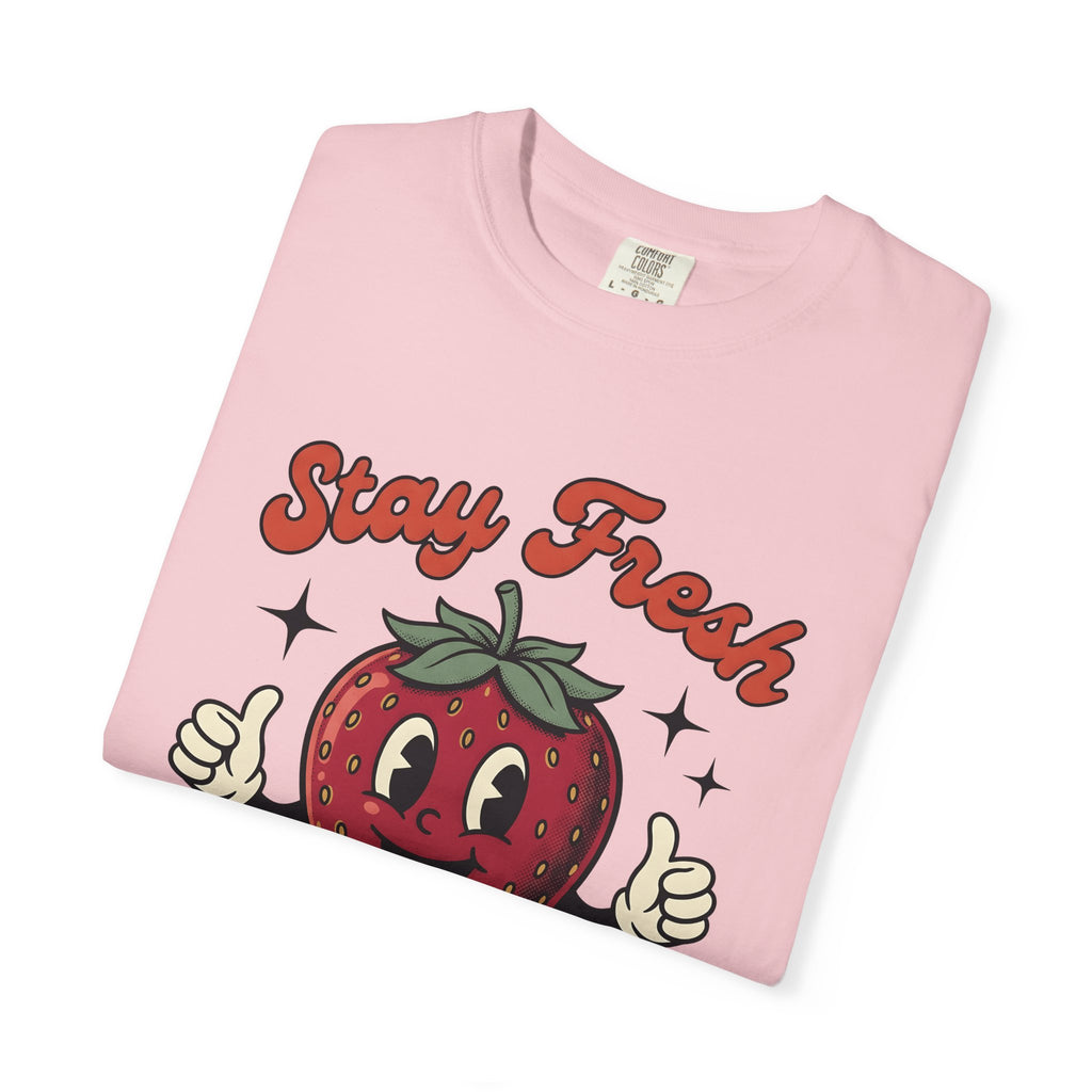 Strawberry Character Shirt Funny Fruit Gift Women Vintage Tee Berry T-Shirt Humor Fan Retro Illustration Tshirt Retro Stars Tshirt