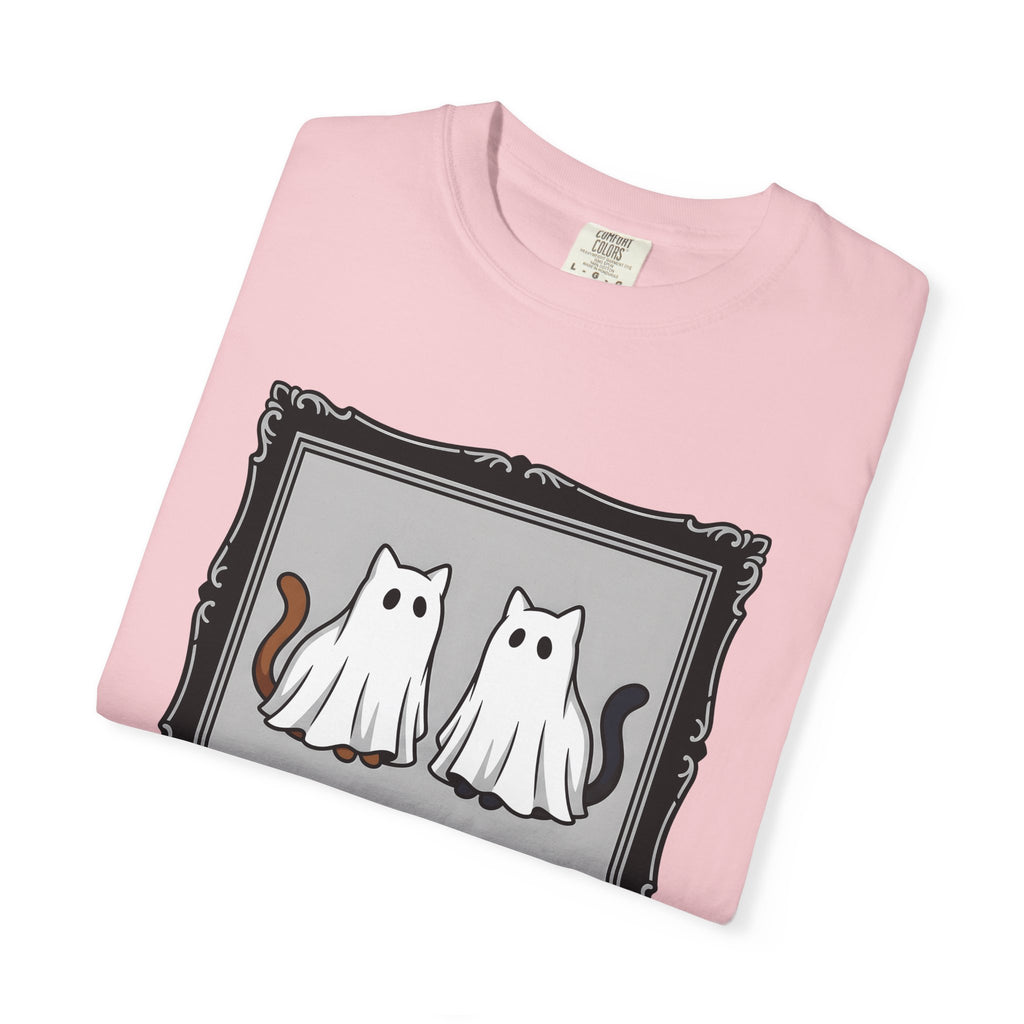 Ghost Cats Shirt Halloween Cat Gift Women Cartoon Tee Kitties T-Shirt Horror Fan Spooky Tshirt Feline Graphic Minimalist Ornate Frame Tshirt