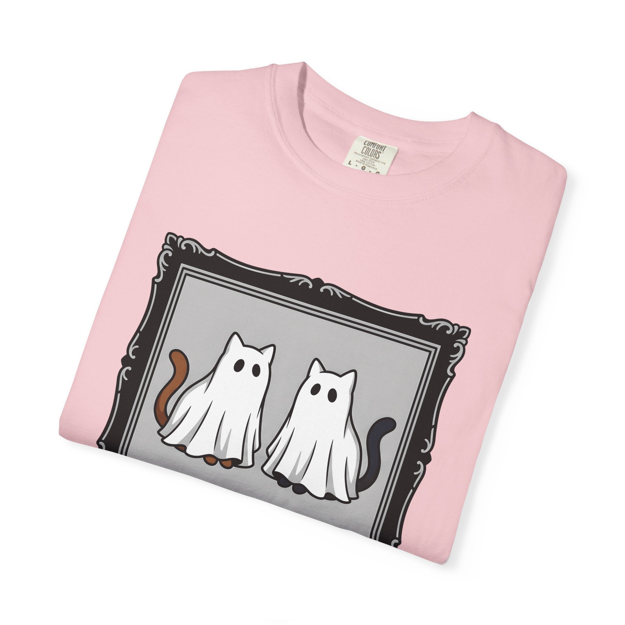 Ghost Cats Shirt Halloween Cat Gift Women Cartoon Tee Kitties T-Shirt Horror Fan Spooky Tshirt Feline Graphic Minimalist Ornate Frame Tshirt
