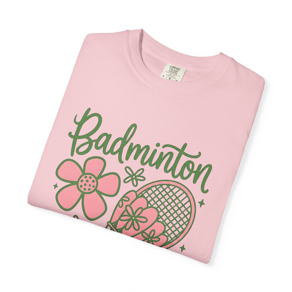 Badminton Racket Shirt Badminton Floral Gift Women Playful Tee Racket T-Shirt Badminton Enthusiast Fun Tshirt Botanical Graphic Retro Flower