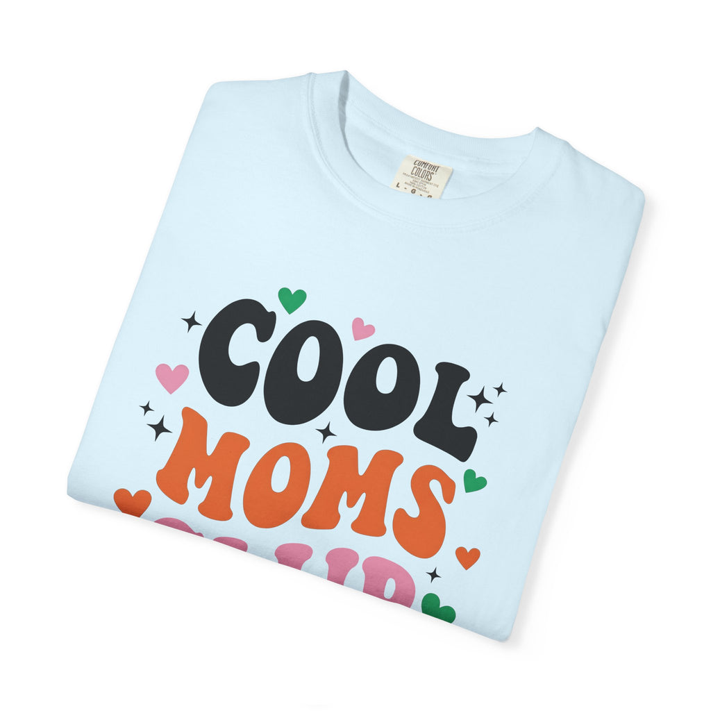 Hearts Stars Graphic Shirt Moms Family Gift Women Playful Tee Symbol T-Shirt Motherhood Fan Whimsical Tshirt Clan Graphic Retro Colorful