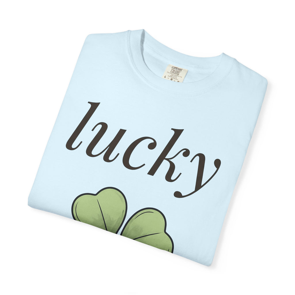 Four Leaf Clover Shirt Holiday Luck Gift Women Hand Drawn Tee Shamrock T-Shirt Vacation Fan Illustrated Tshirt Fortune Graphic Minimalist