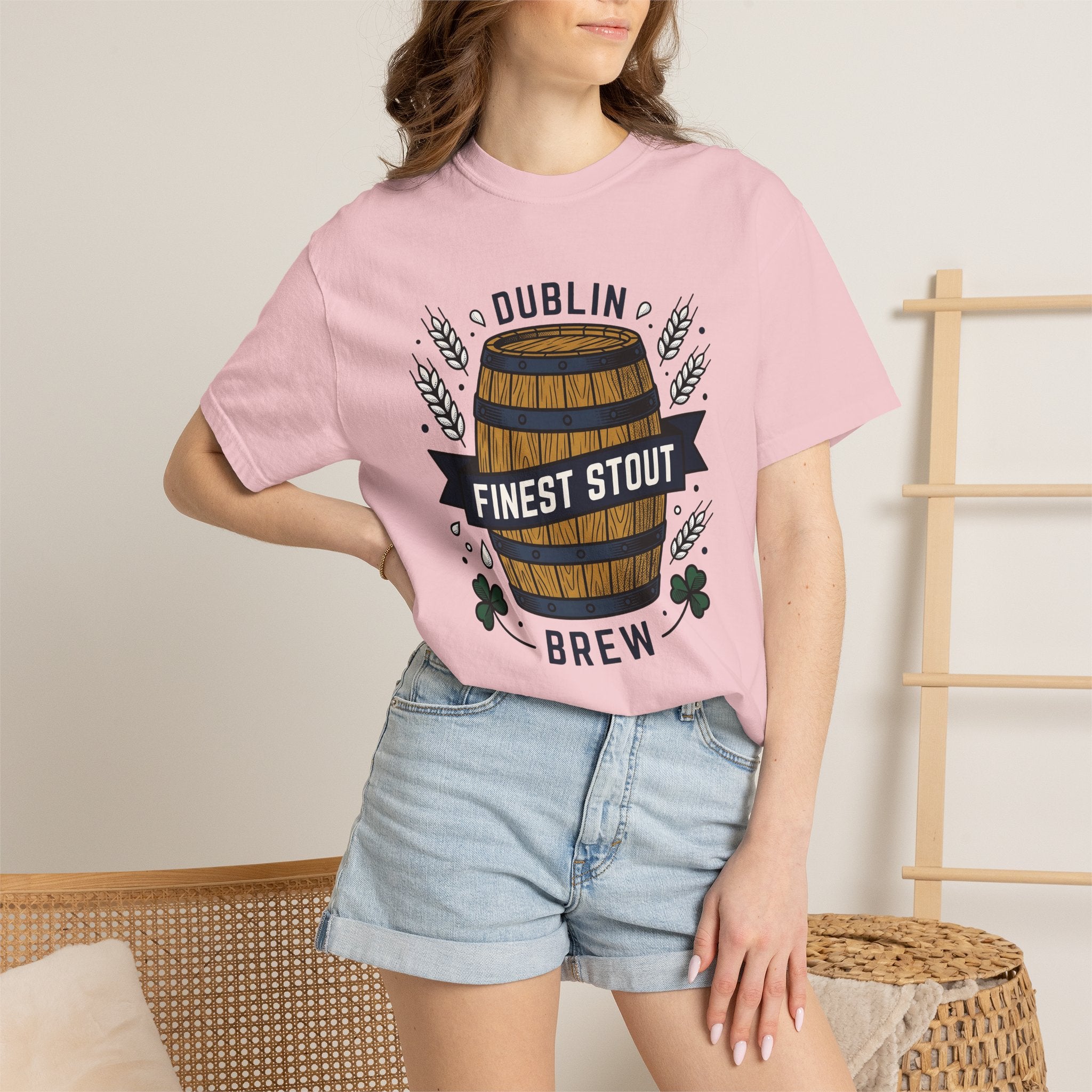Beer Barrel Shirt St Patrick's Day Beer Gift Women Vintage Tee Keg T-Shirt Irish Fan Retro Tshirt Brewery Graphic Hand Drawn Shamrock Tshirt