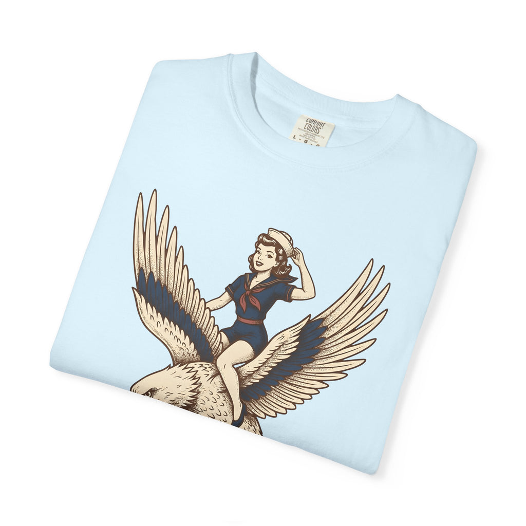 Retro Girl Eagle Shirt Patriotic Army Gift Women Vintage Tee Eagle T-Shirt Nationalist Fan Retro Tshirt Military Graphic Pop Art Navy