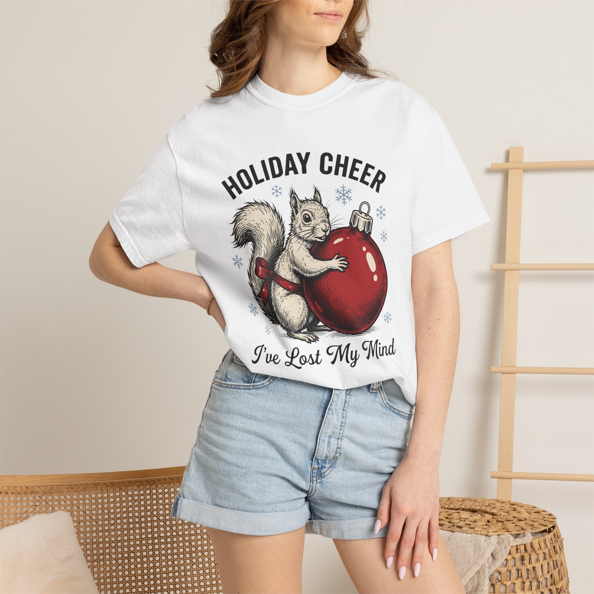 Squirrel Ornament Shirt Christmas Animals Gift Women Vintage Tee Ornament T-Shirt Christmas Fan Retro Tshirt Wildlife Graphic Hand Drawn