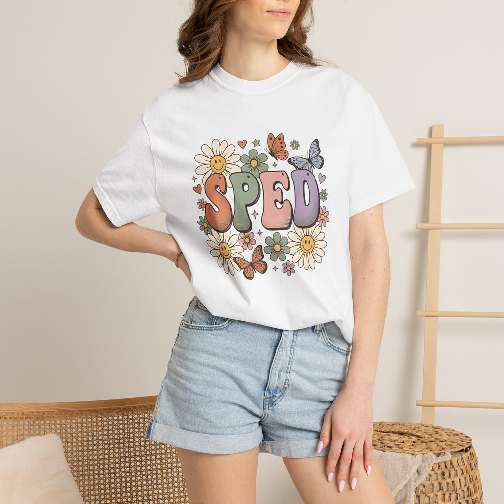 Happy Flowers Shirt Teachers School Gift Women Vintage Tee Florals T-Shirt Educator Enthusiast Retro Tshirt Classroom Graphic Sketch Bugs