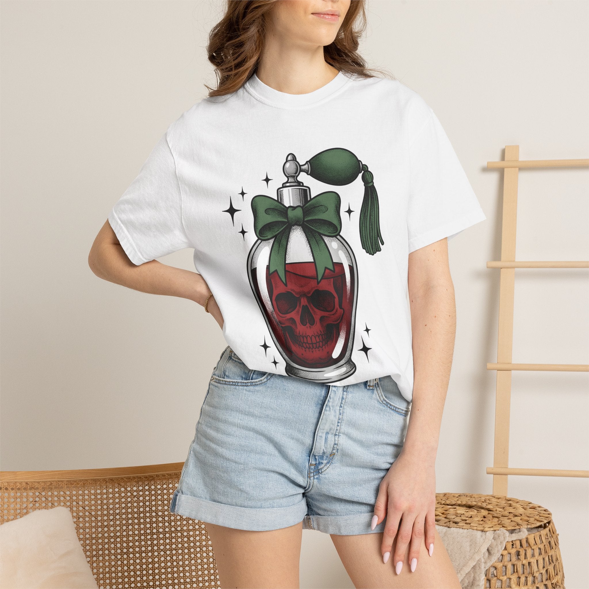 Skull Cologne Bottle Shirt Halloween Macabre Gift Women Line Art Tee Perfume T-Shirt Horror Fan Tattoo Tshirt Dark Graphic Old School Mint