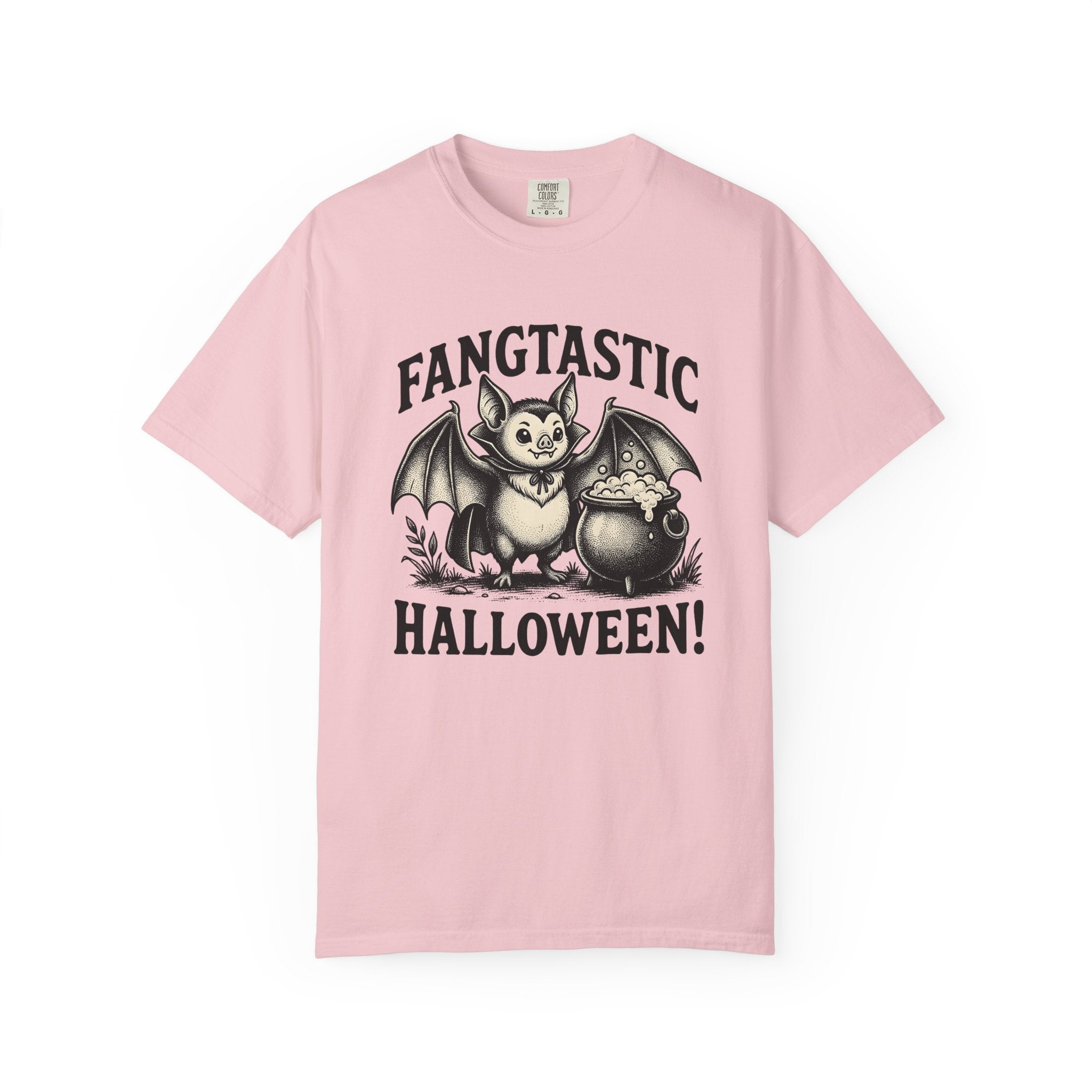 Bat Cauldron Shirt Halloween Gothic Gift Women Vintage Tee Cauldron T-Shirt Horror Fan Witch Tshirt Dark Graphic Hand Drawn Potion Tshirt