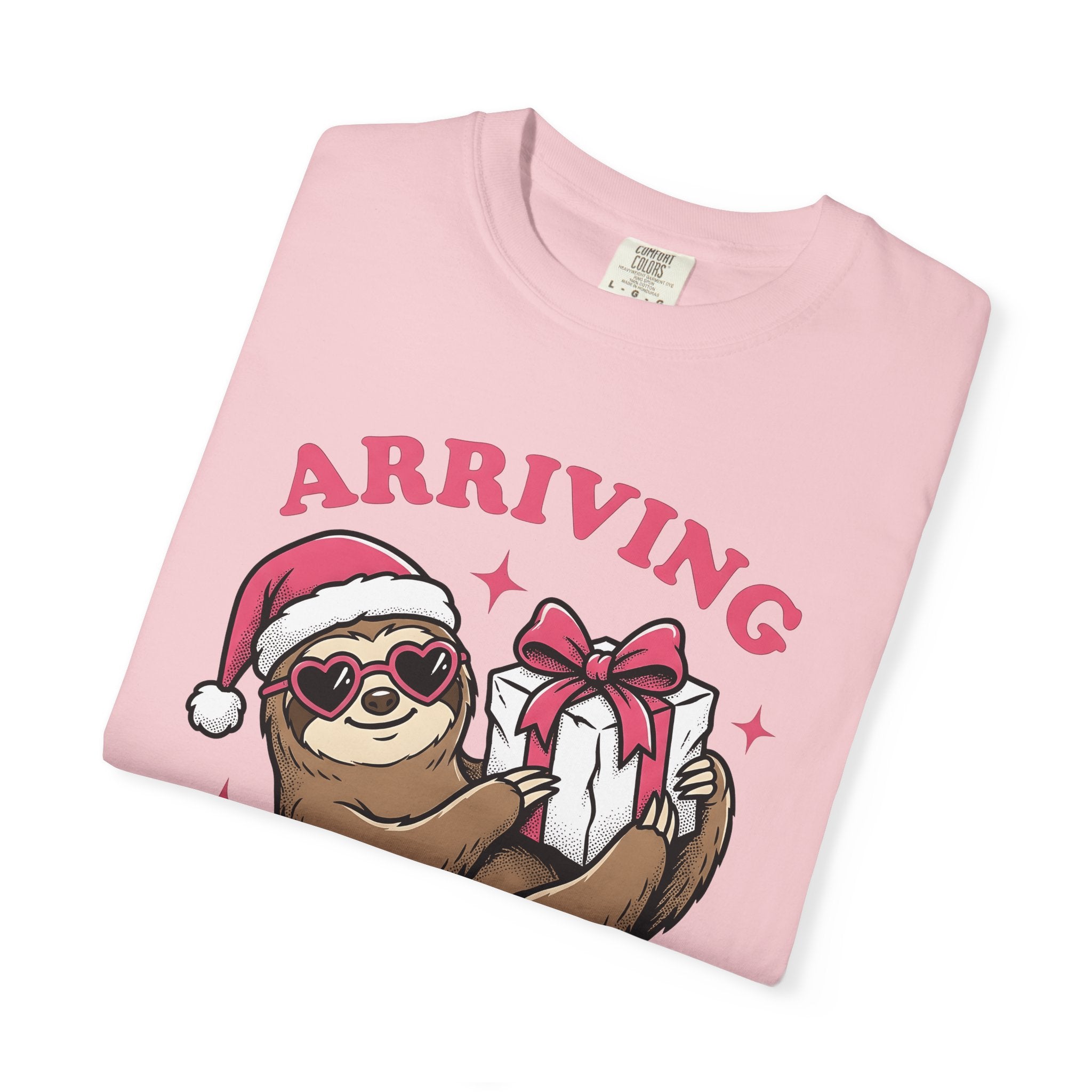 Sloth Present Shirt Christmas Maternity Gift Women Comic Tee Sloth Gift T-Shirt Xmas Fan Funny Tshirt Pregnant Graphic Vintage Christmas Hat