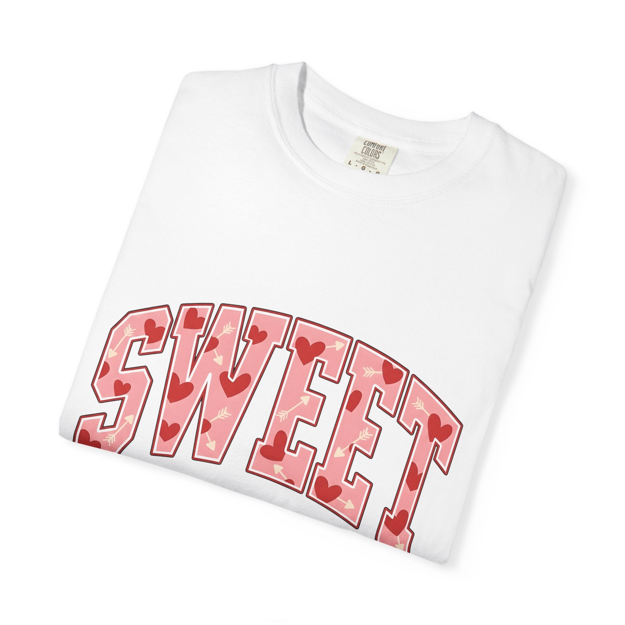 Heart Arrow Shirt Valentines Day Love Gift Women Bold Tee Arrowheart T-Shirt Valentines Day Enthusiast Graphic Tshirt Romance Graphic Design