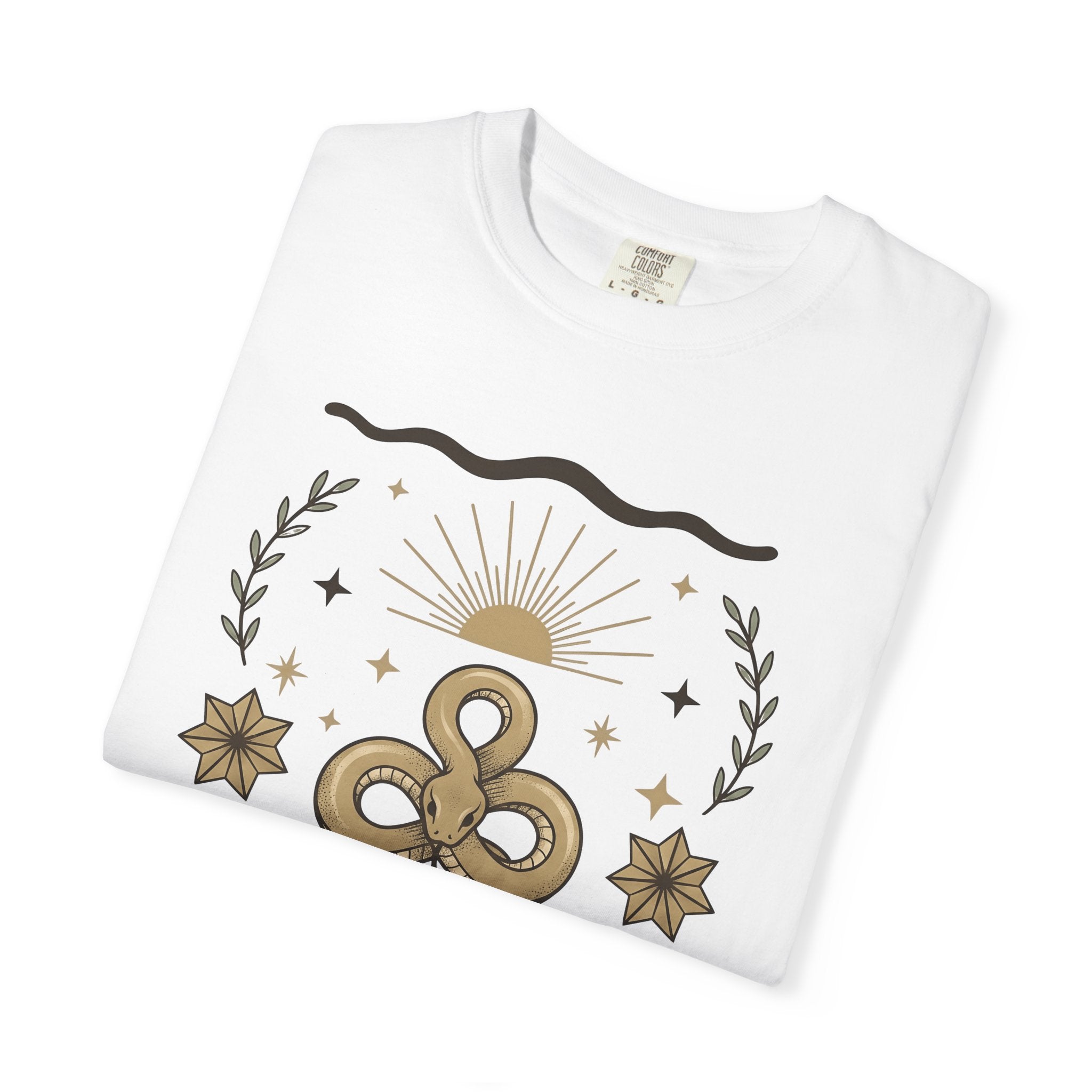 Serpent Moon Shirt Boho Chic Star Signs Gift Women Bohemian Tee Lunar T-Shirt Hippie Fan Tribal Graphic Astrology Illustration Old School