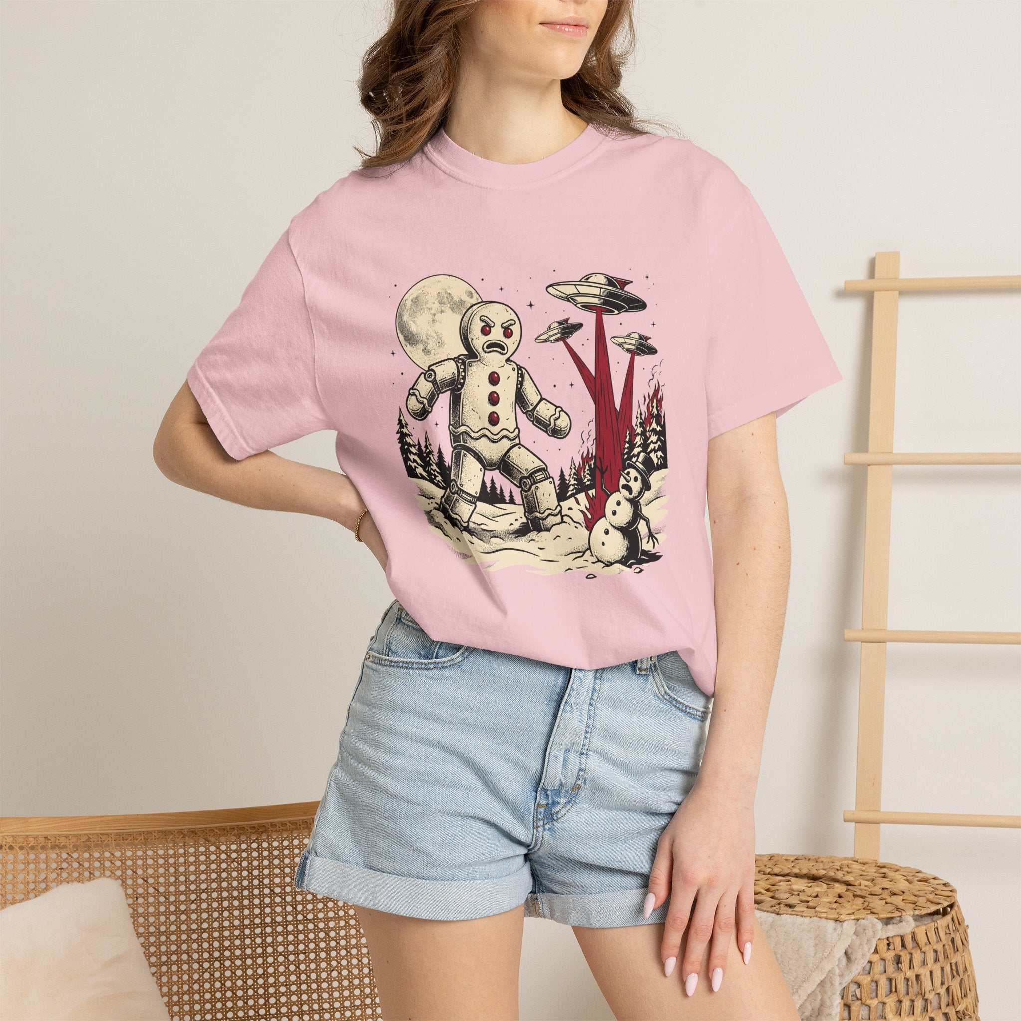 Huge Gingerbread Cookie Shirt Christmas Science Fiction Gift Women Traditional Tattoo Tee Gingerbread T-Shirt Xmas Fan Tattooed Tshirt Sci