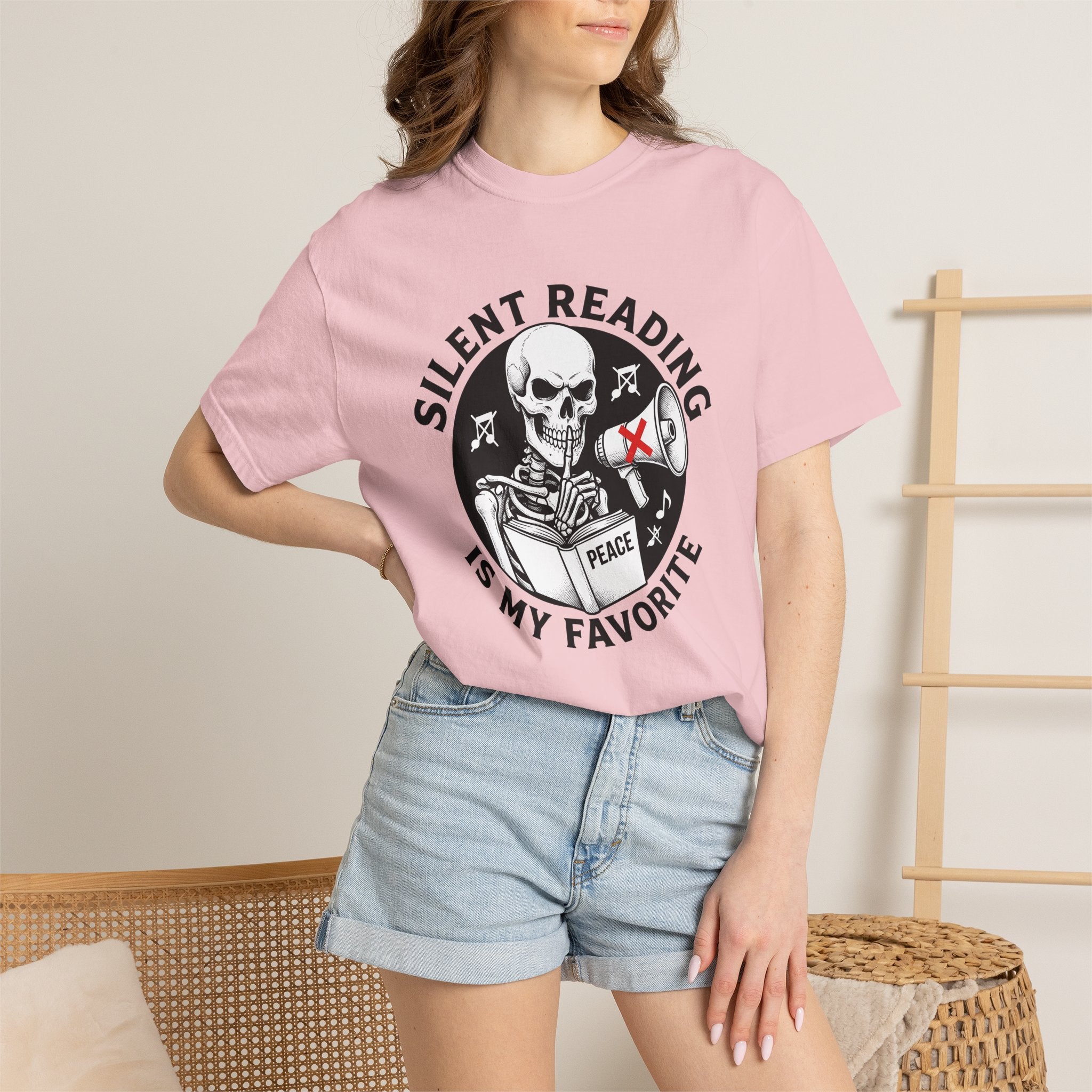 Skull Reading Book Shirt Teachers Literacy Gift Women Ink Tee Skull T-Shirt Educator Enthusiast Tattoo Tshirt Reading Graphic Retro Speaker