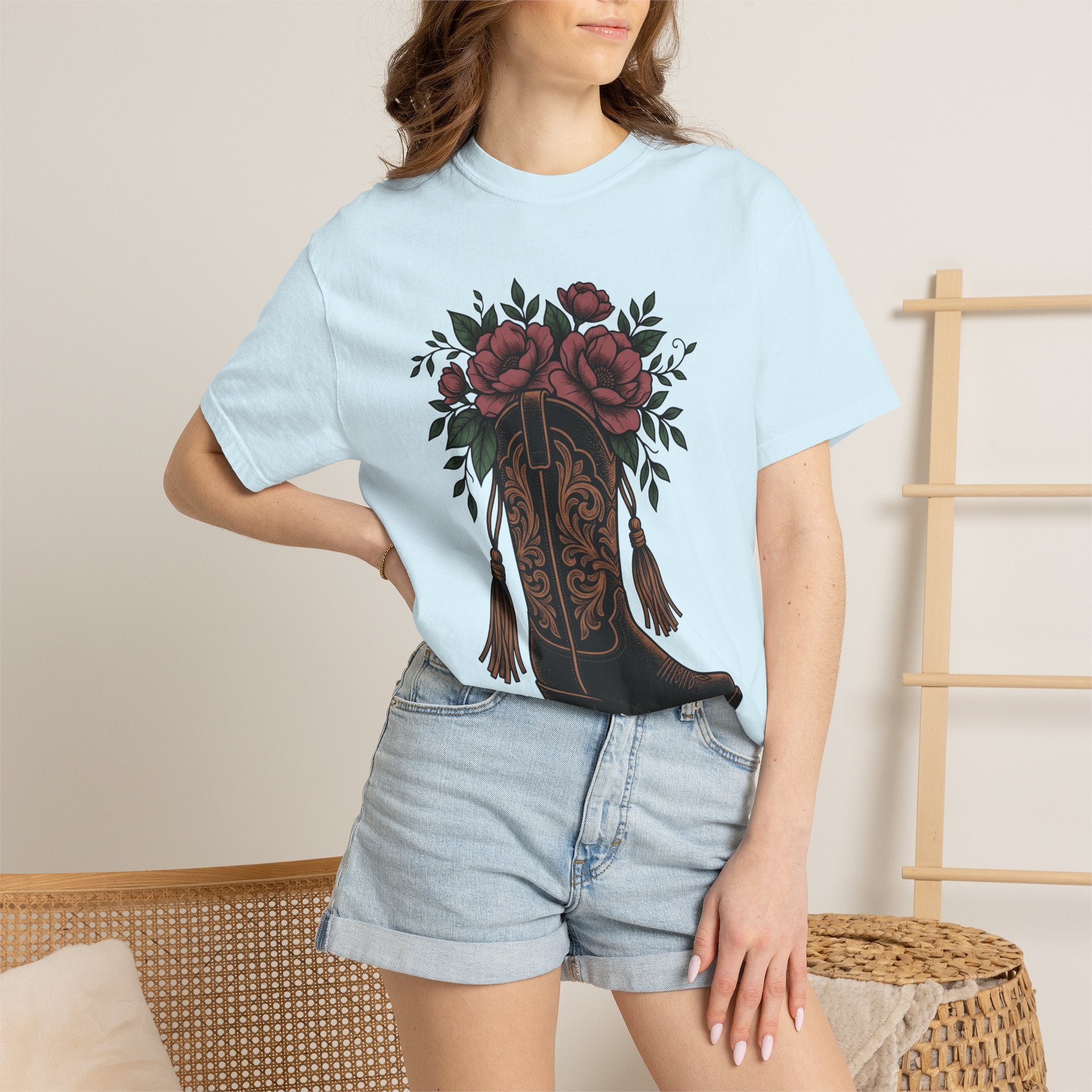 Cowgirl Boot Floral Shirt Cowgirl Rodeo Gift Women Ethnic Tee Boot Flower T-Shirt Cowboy Fan Tribal Tshirt Rodeo Graphic Sketch Suede