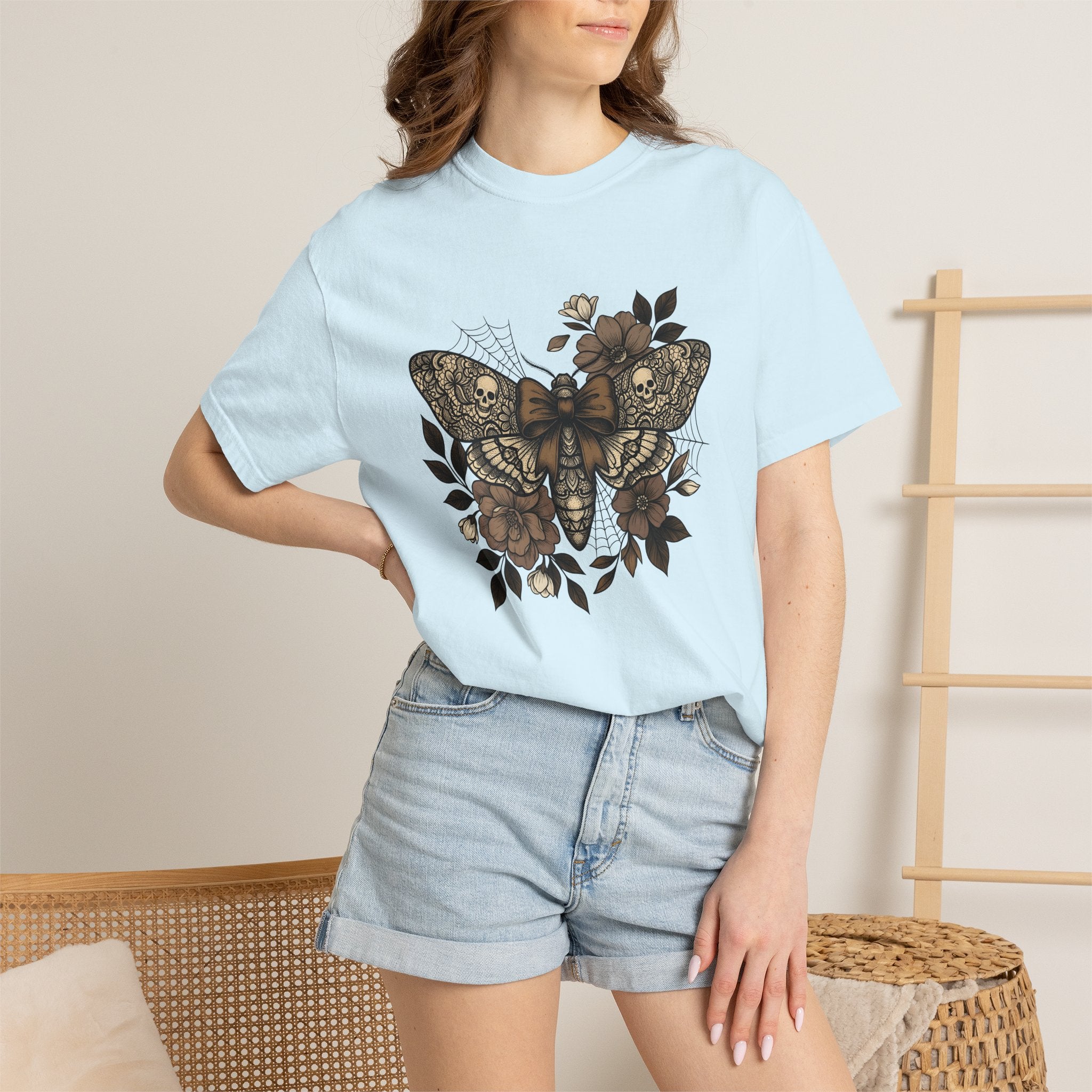 Skull Moth Shirt Halloween Design Gift Women Sketch Tee Deathshead Moth T-Shirt Halloween Fan Drawing Design Graphic Tshirt Horror Bloom